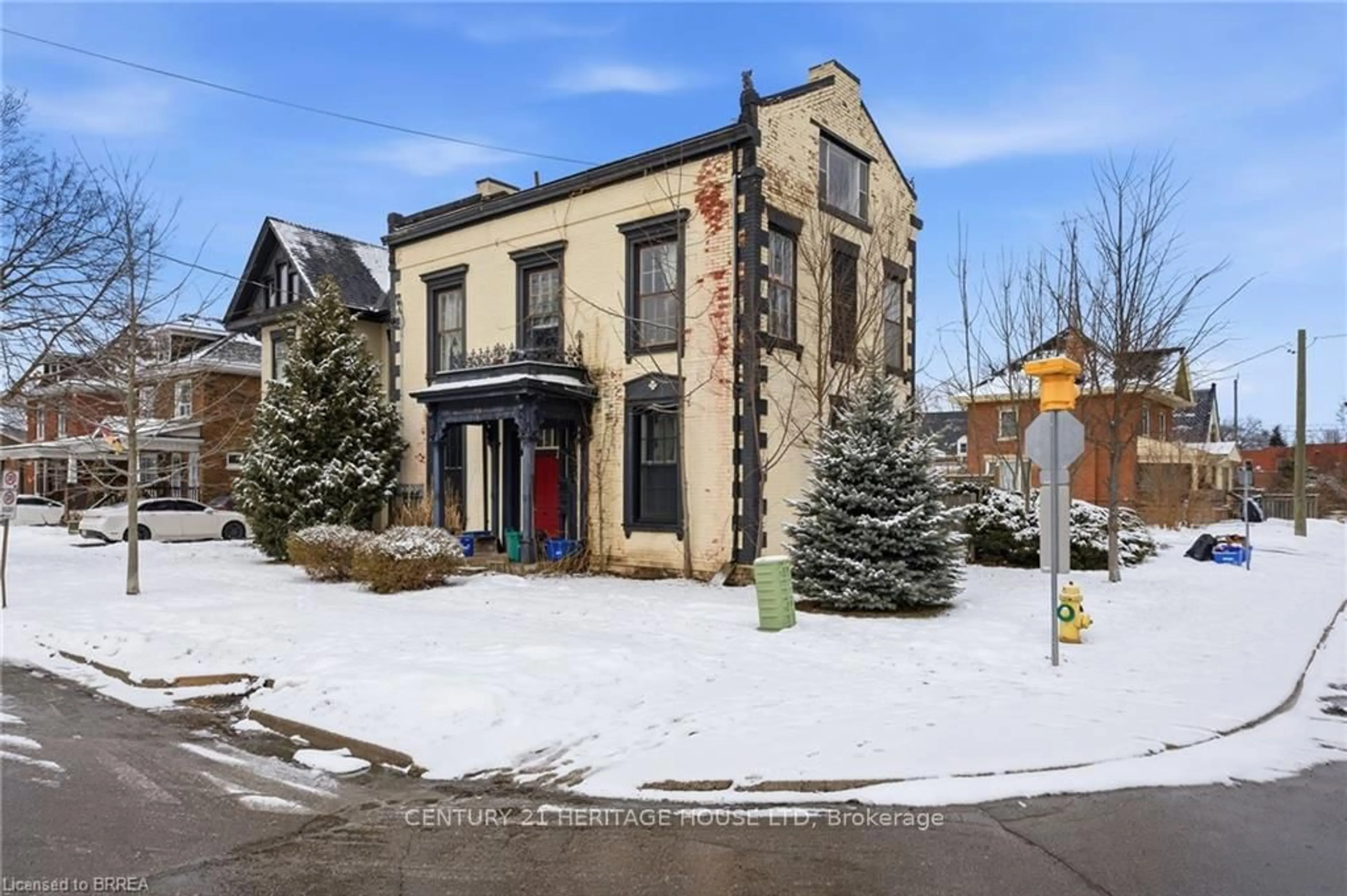 Unknown for 220 Nelson St, Brantford Ontario N3S 4C1