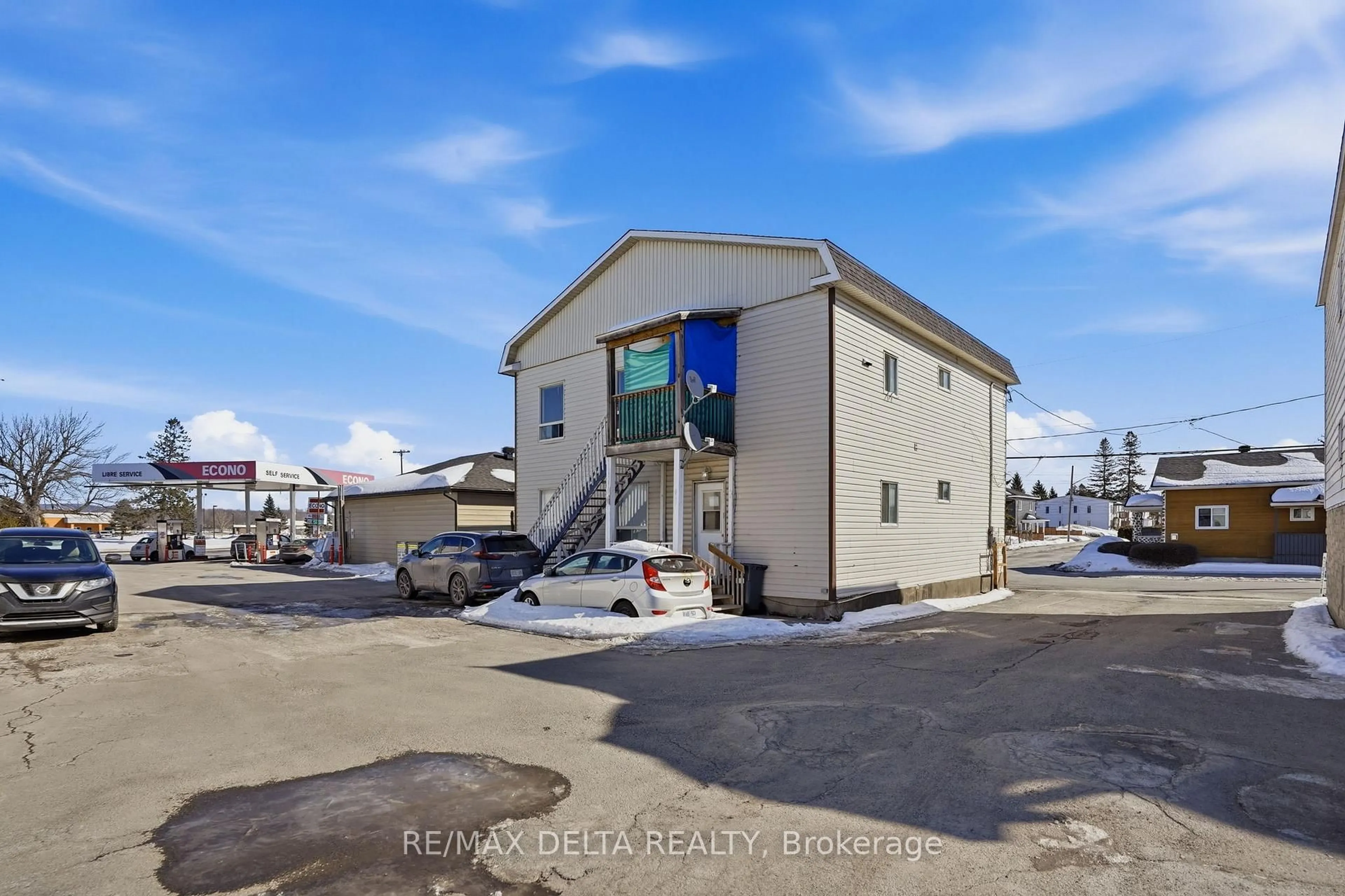 Unknown for 242 HAMILTON St, Hawkesbury Ontario K6A 1Z1