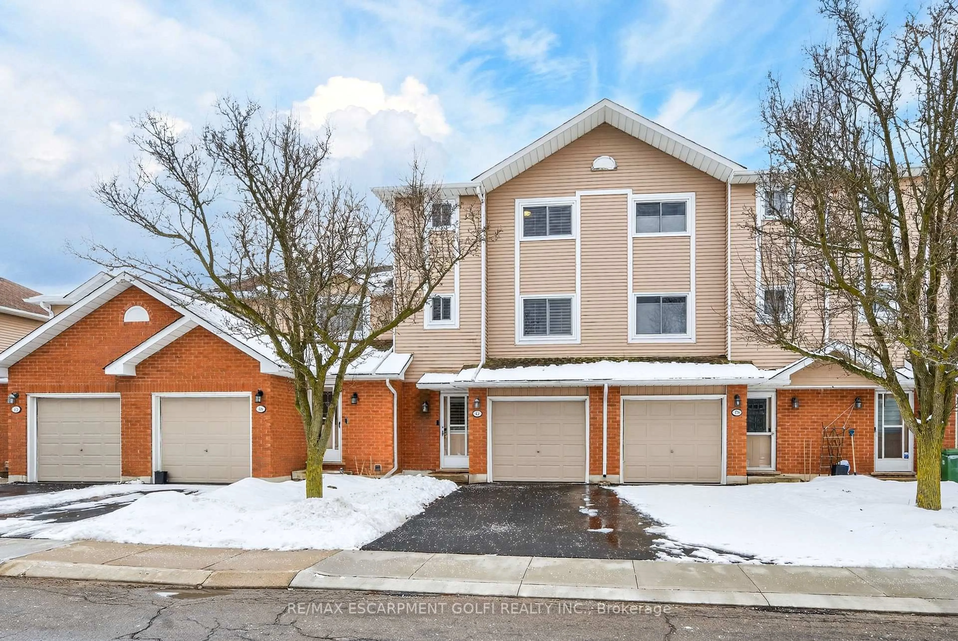 Unknown for 386 Highland Rd #47, Hamilton Ontario L8J 3P9