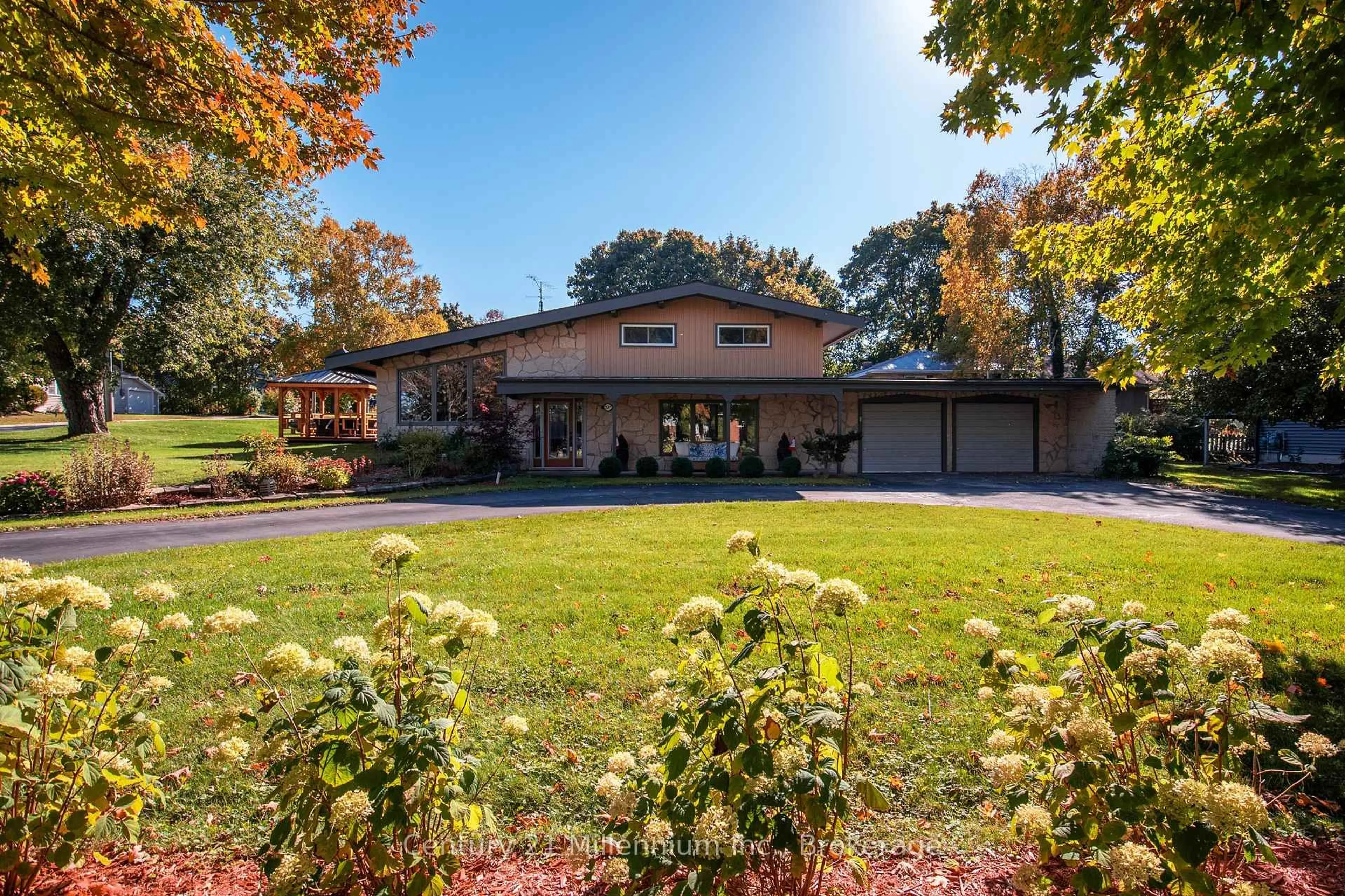 Unknown for 537 George St, South Bruce Peninsula Ontario N0H 2T0