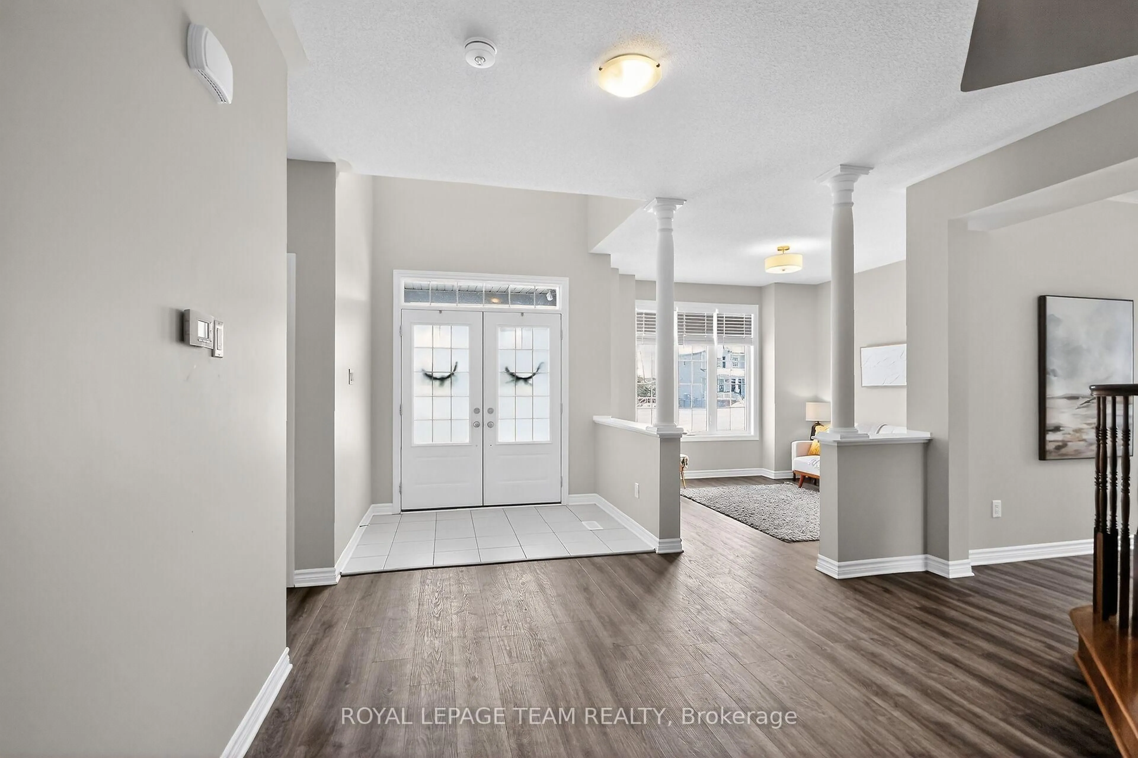 Indoor entryway for 204 Antler Crt, Almonte Ontario K0A 1A0