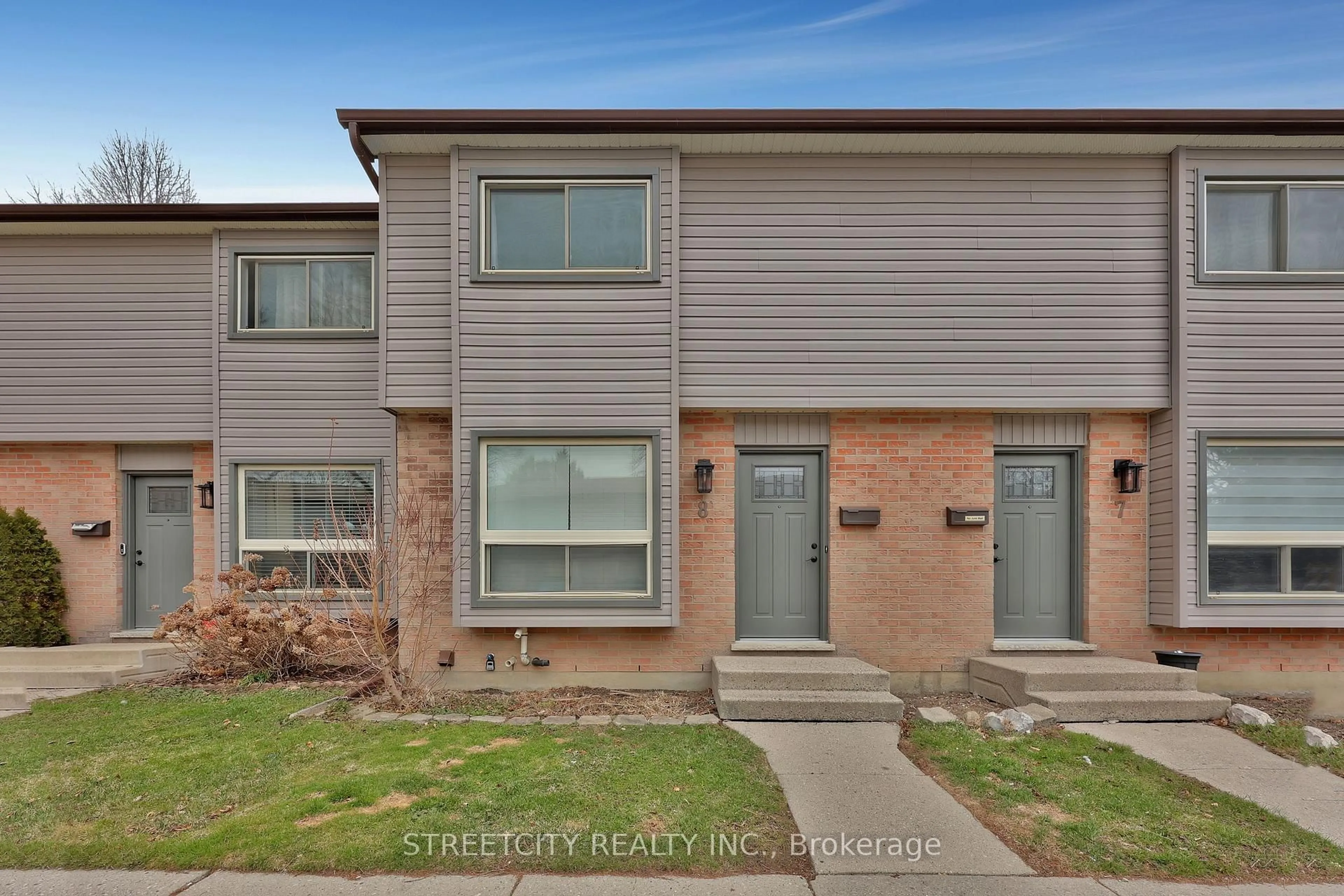 Home with brick exterior material, street for 253 Taylor St #8, London East Ontario N5Y 2J6