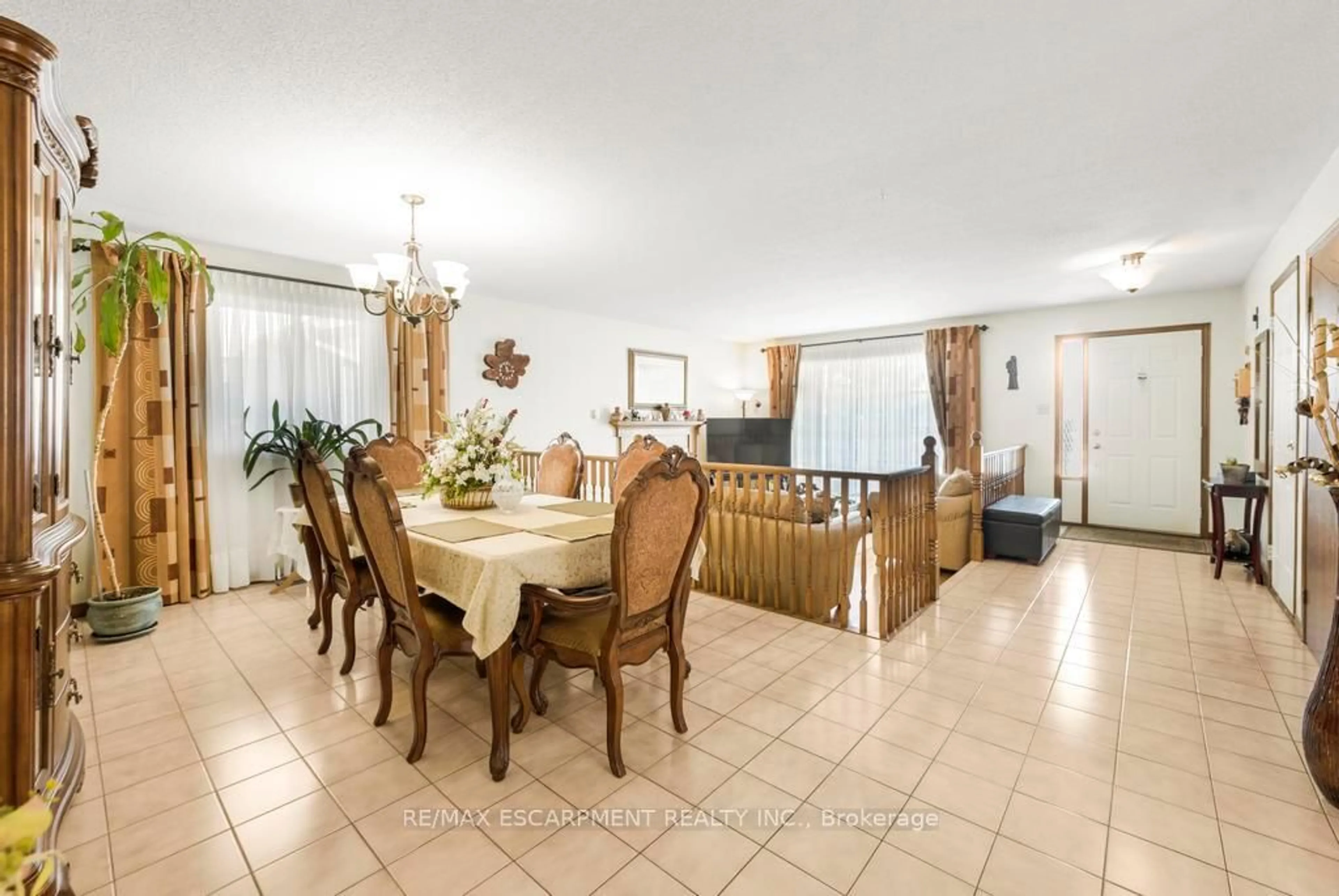 Dining room, unknown for 115 FIRST Rd, Hamilton Ontario L8J 2S6