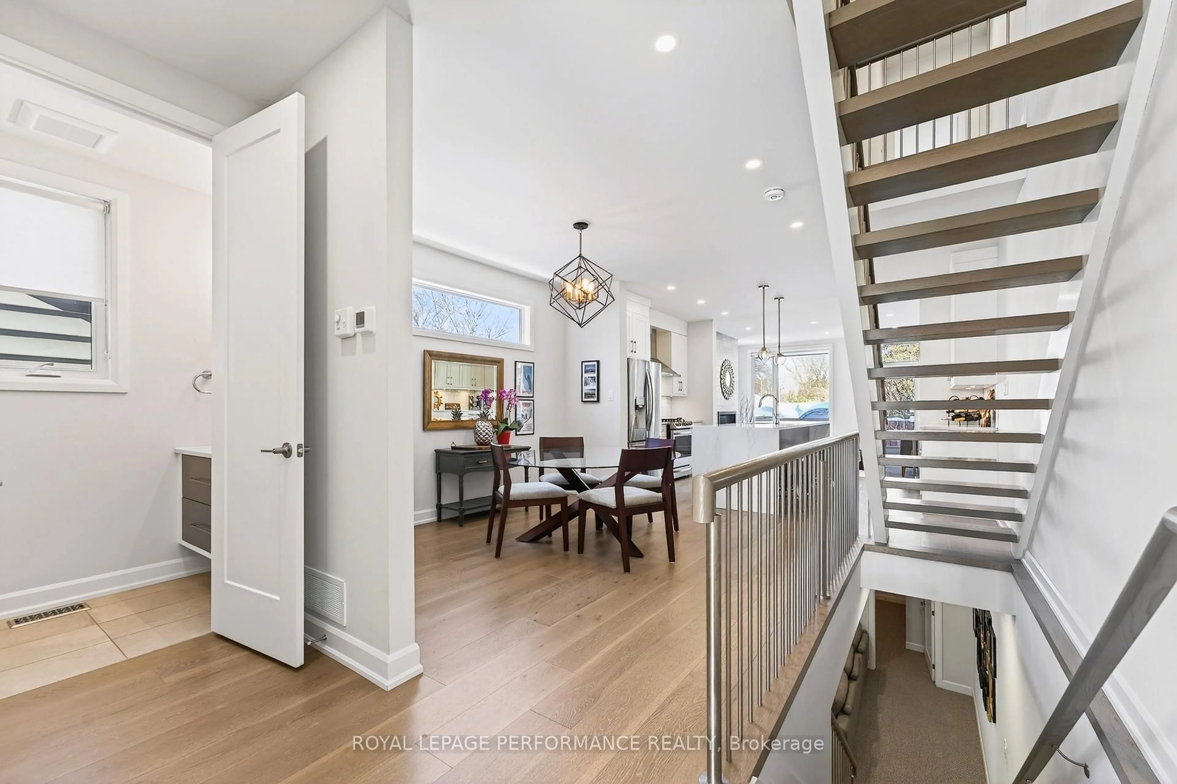 Unknown for 155 Buell St #B, Ottawa Ontario K1Z 7G1