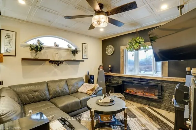 99 Fourth Concession Rd, Brant 5
