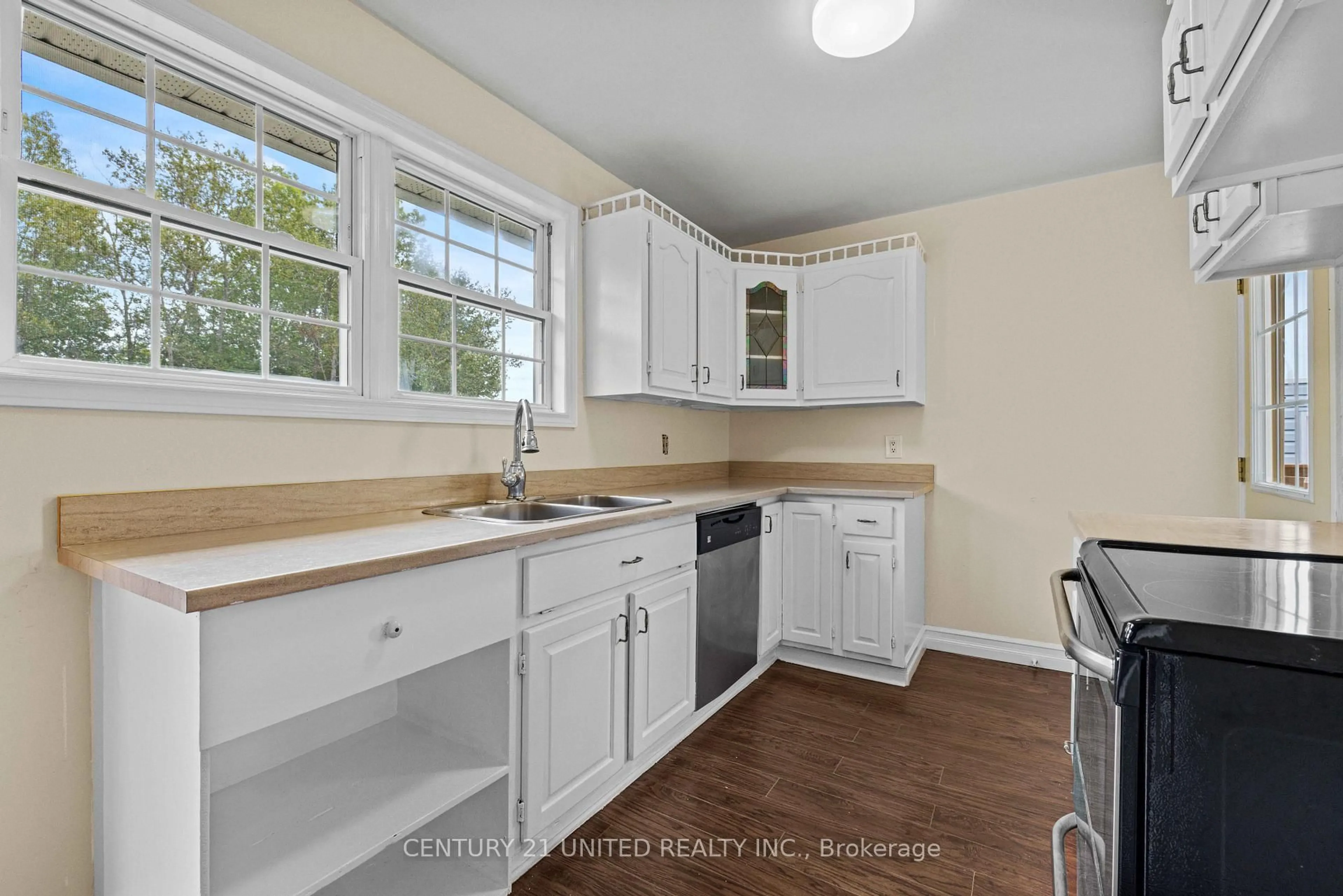 Standard kitchen, unknown for 60 Hemlock St, Highlands East Ontario K0L 1M0