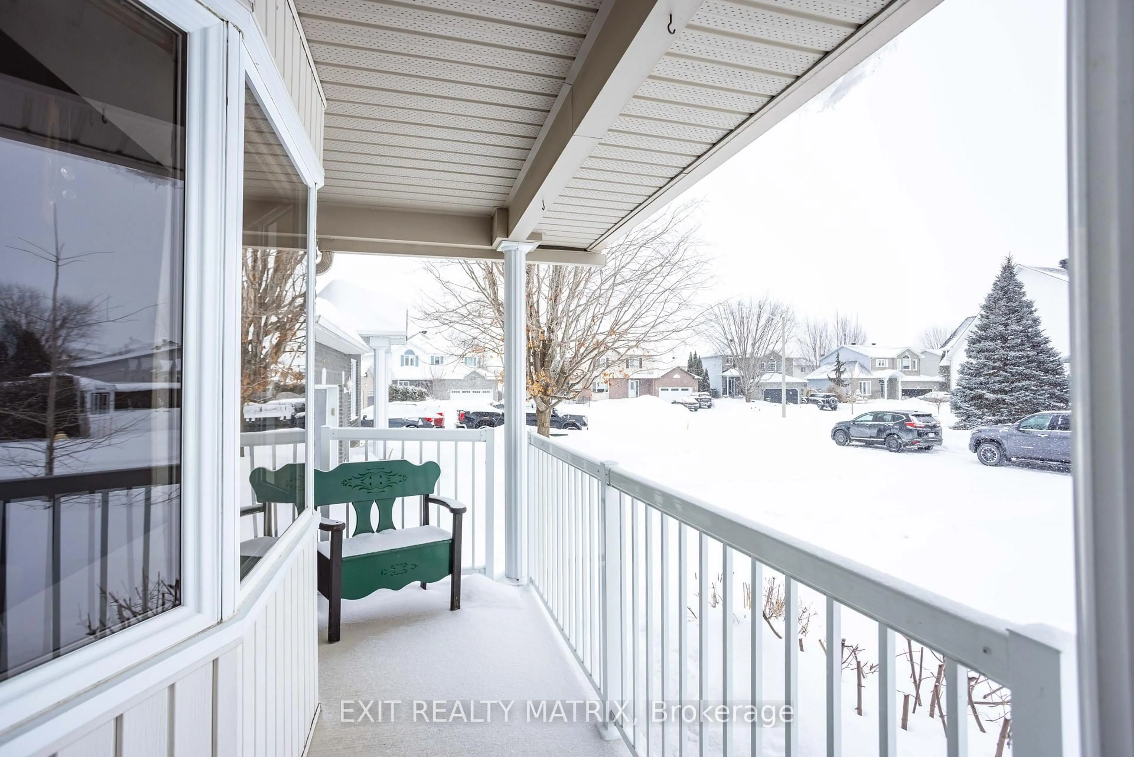 Balcony in the apartment, unknown for 106 Lachaine St, Russell Ontario K0A 3H0