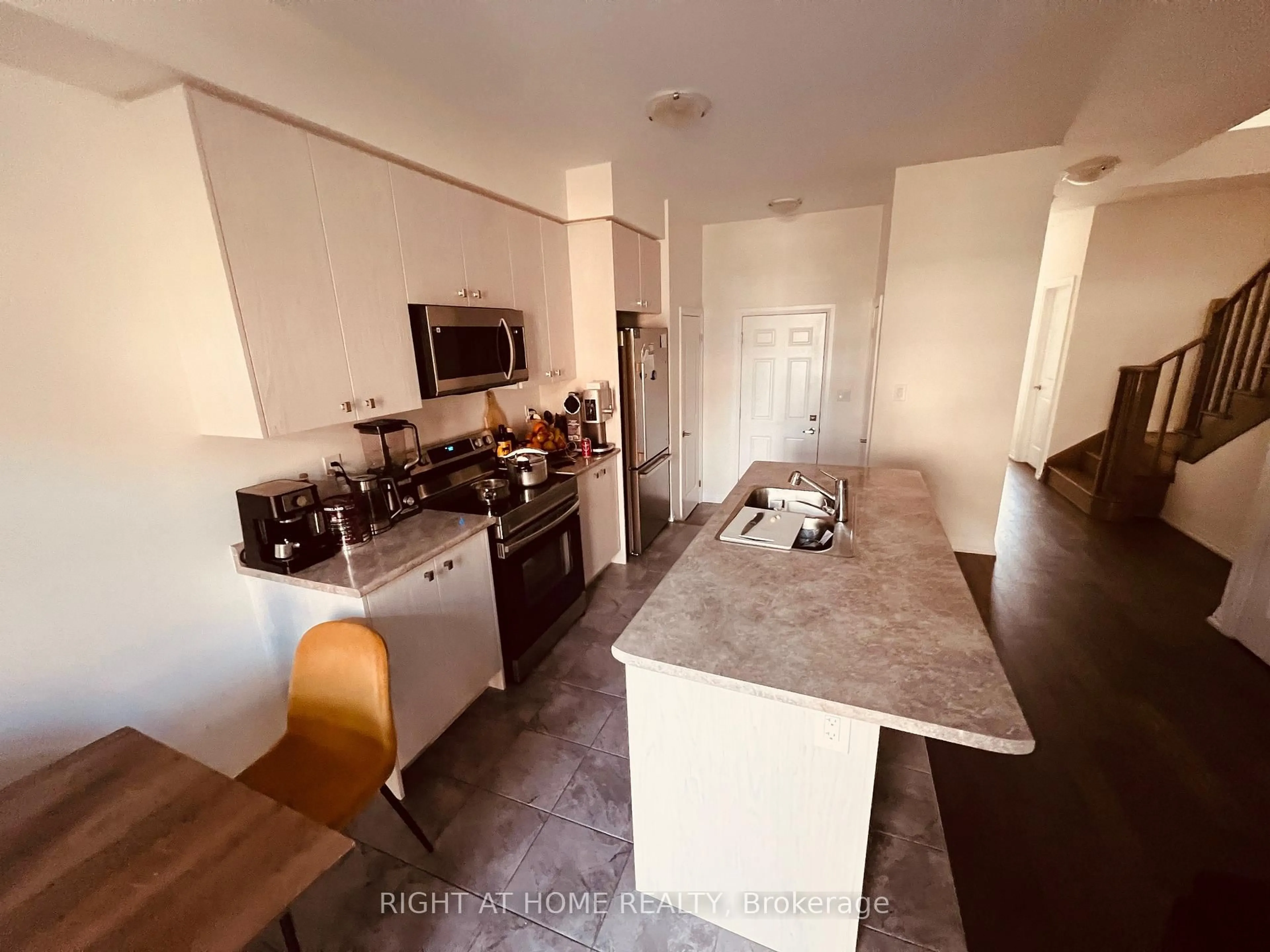 Unknown for 12 Lonsdale Rd, Haldimand Ontario N3W 0J7