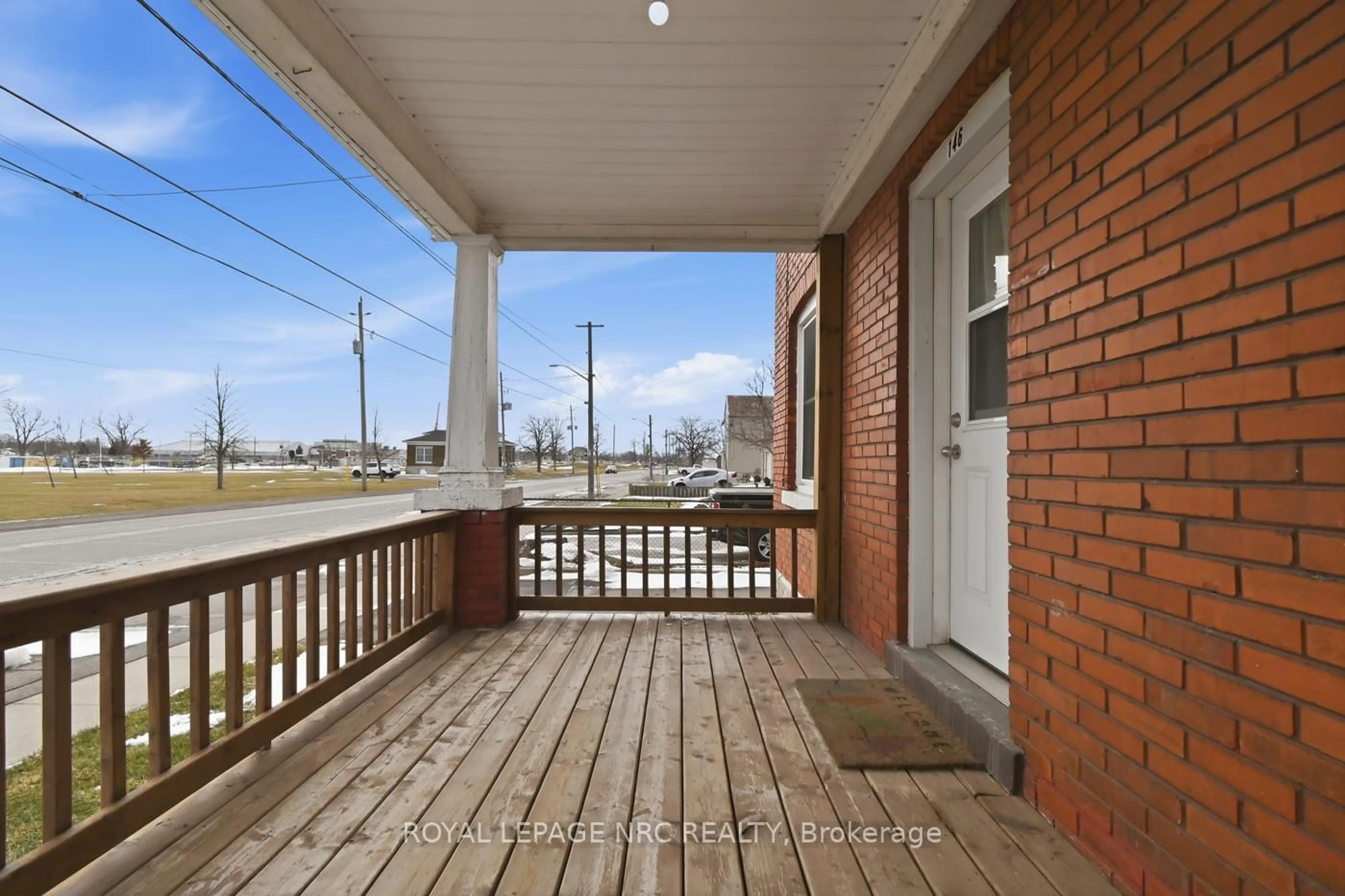 Patio, street for 146 Mellanby Ave, Port Colborne Ontario L3K 2L7