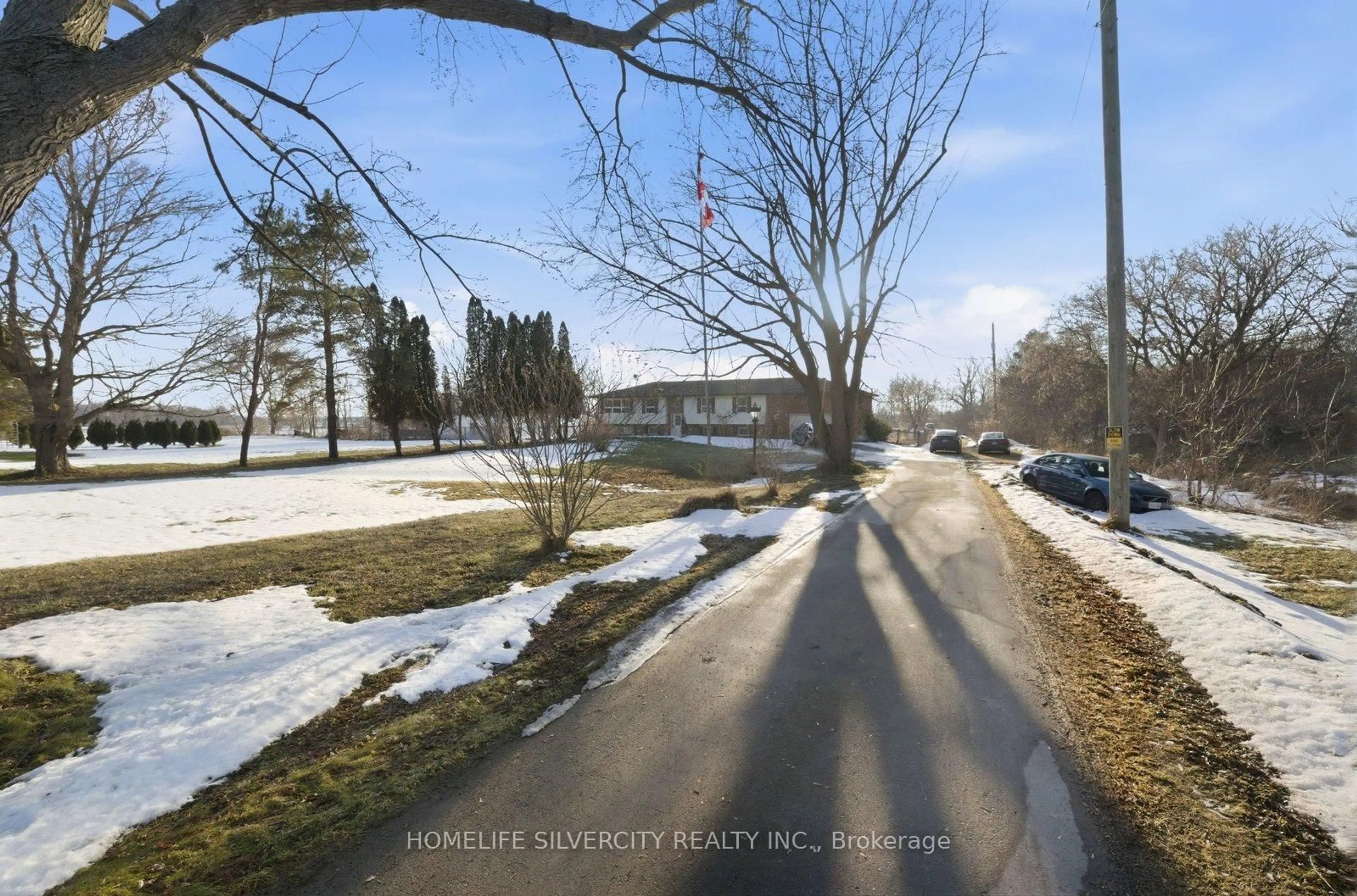 Blurry image for 4662 Governors Rd, Hamilton Ontario L0R 1T0
