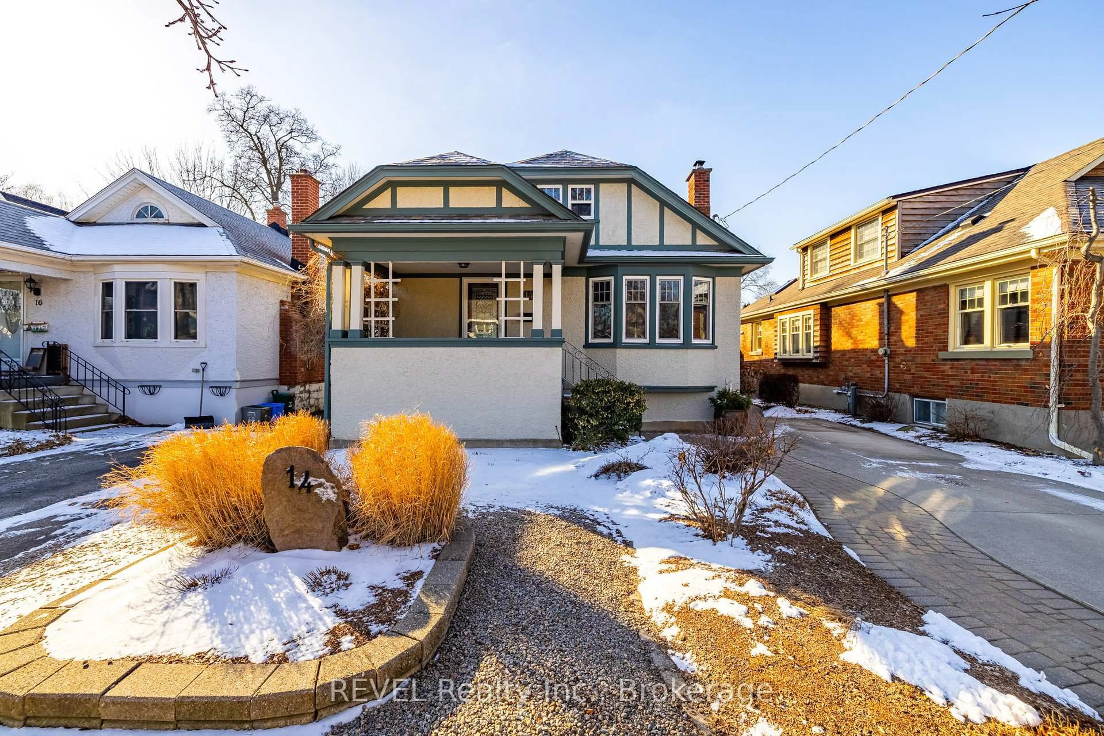 Home with brick exterior material, street for 14 Junkin St, St. Catharines Ontario L2R 1N3