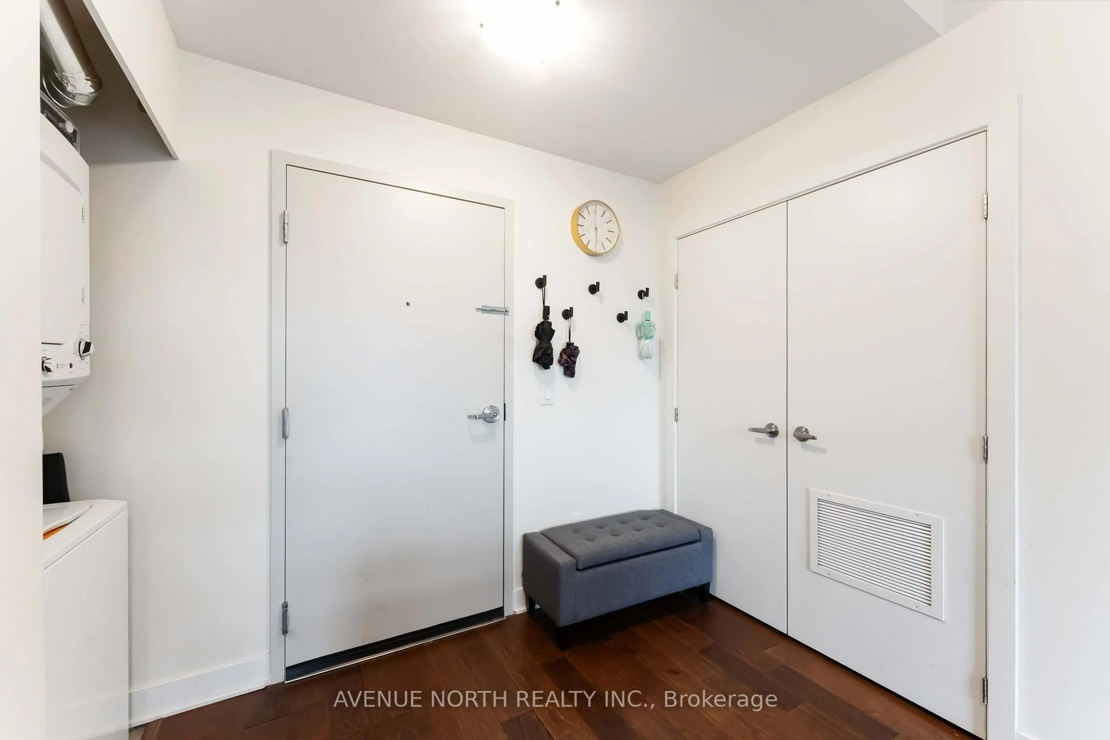 Indoor entryway for 315 Terravita Private #307, Ottawa Ontario K1V 2S1