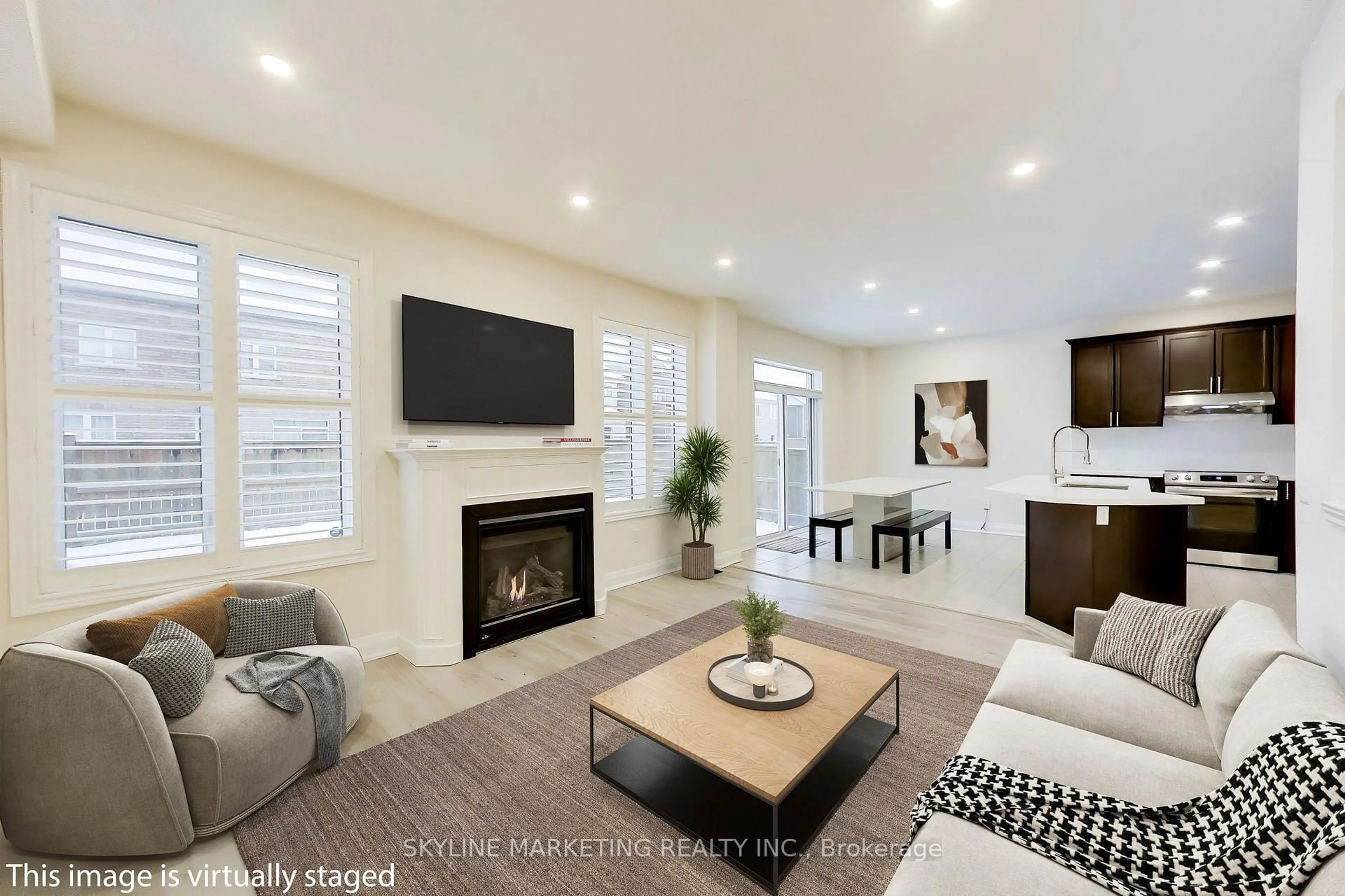 Living room with furniture, unknown for 17 Fox Grape Rd, Thorold Ontario L2V 0B4