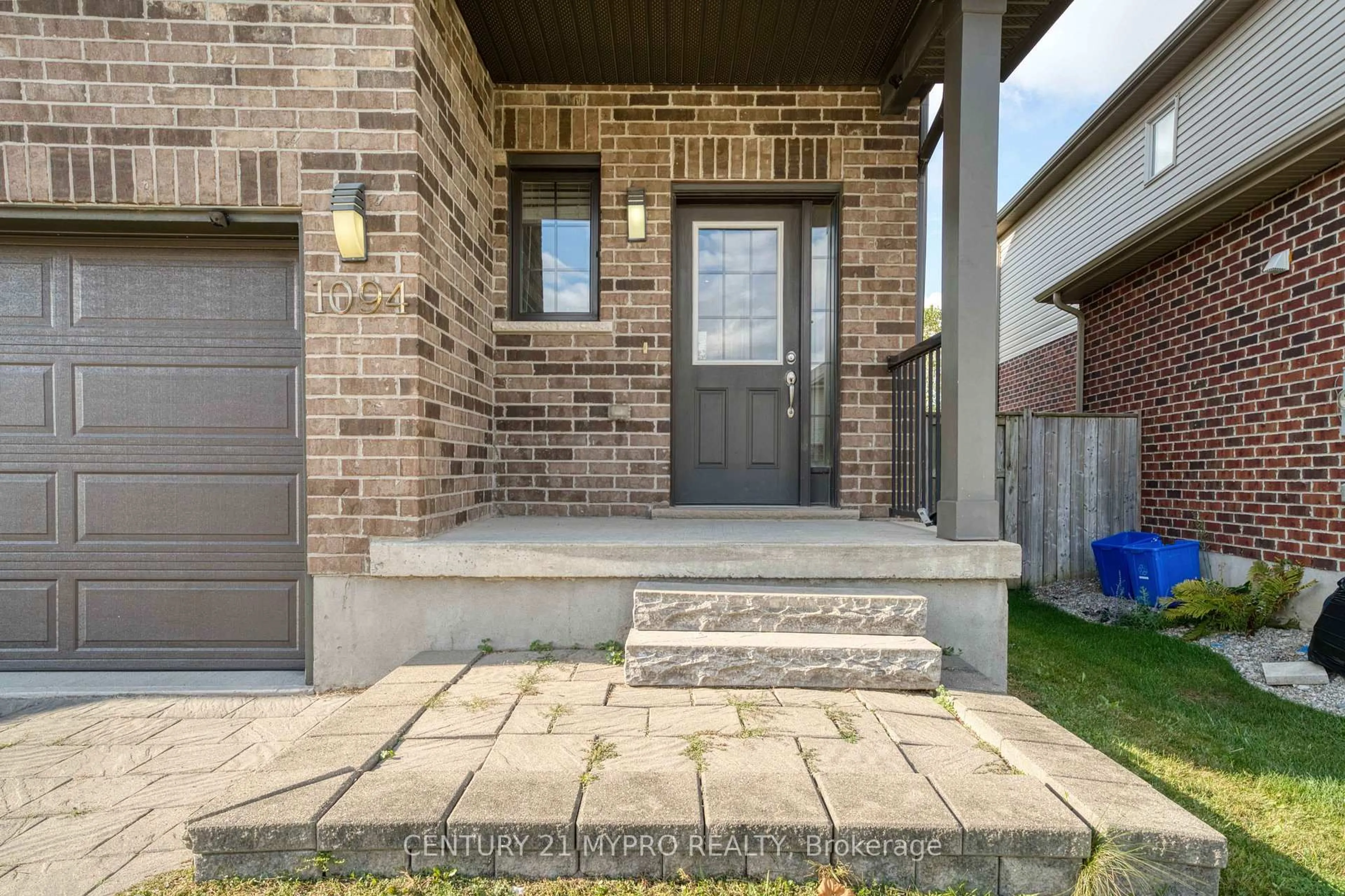 Home with brick exterior material, street for 1094 Oakcrossing Rd, London North Ontario N6H 0E9