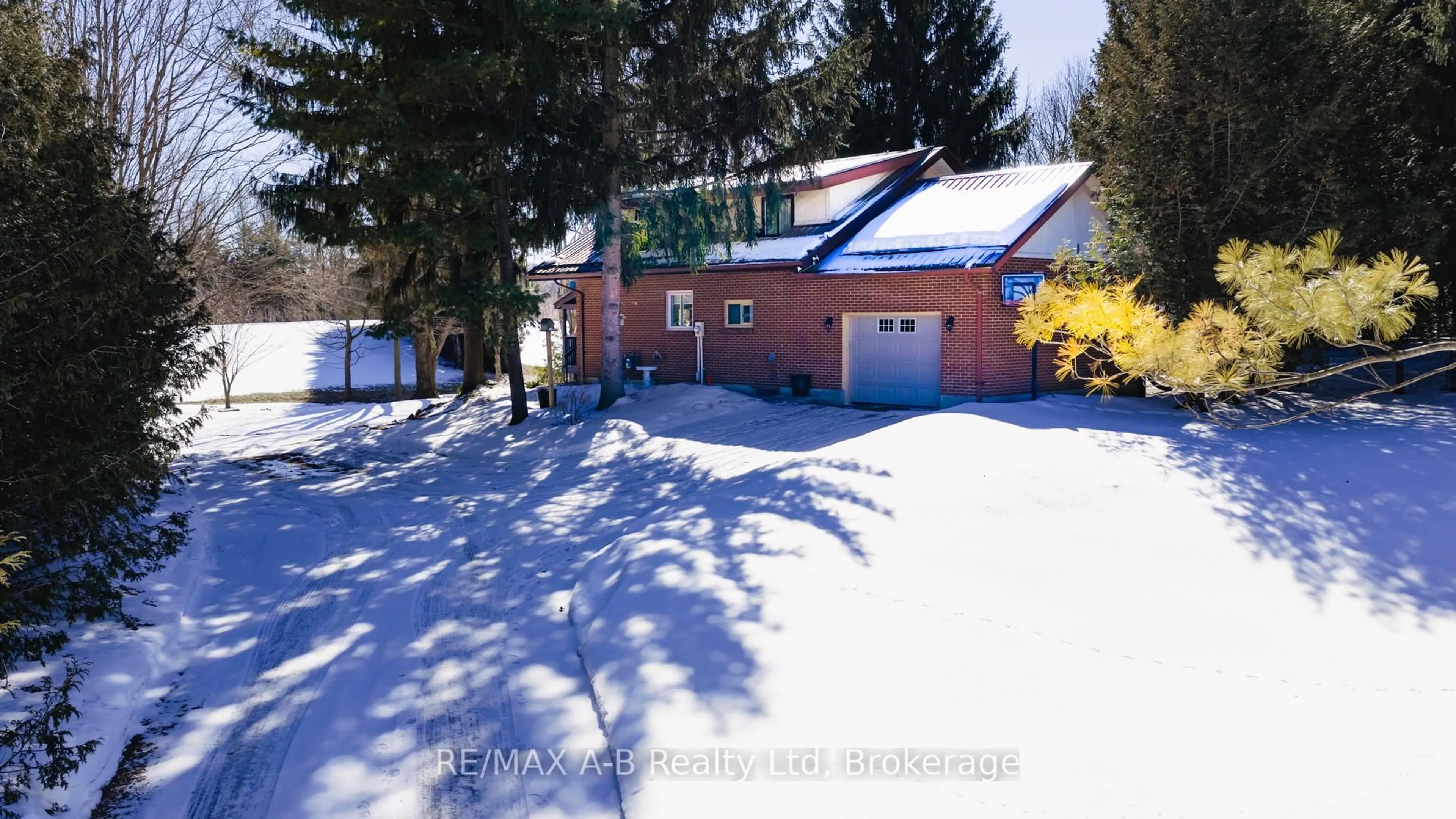 A pic from outside/outdoor area/front of a property/back of a property/a pic from drone, street for 923382 Road 92, Zorra Ontario N0M 2G0