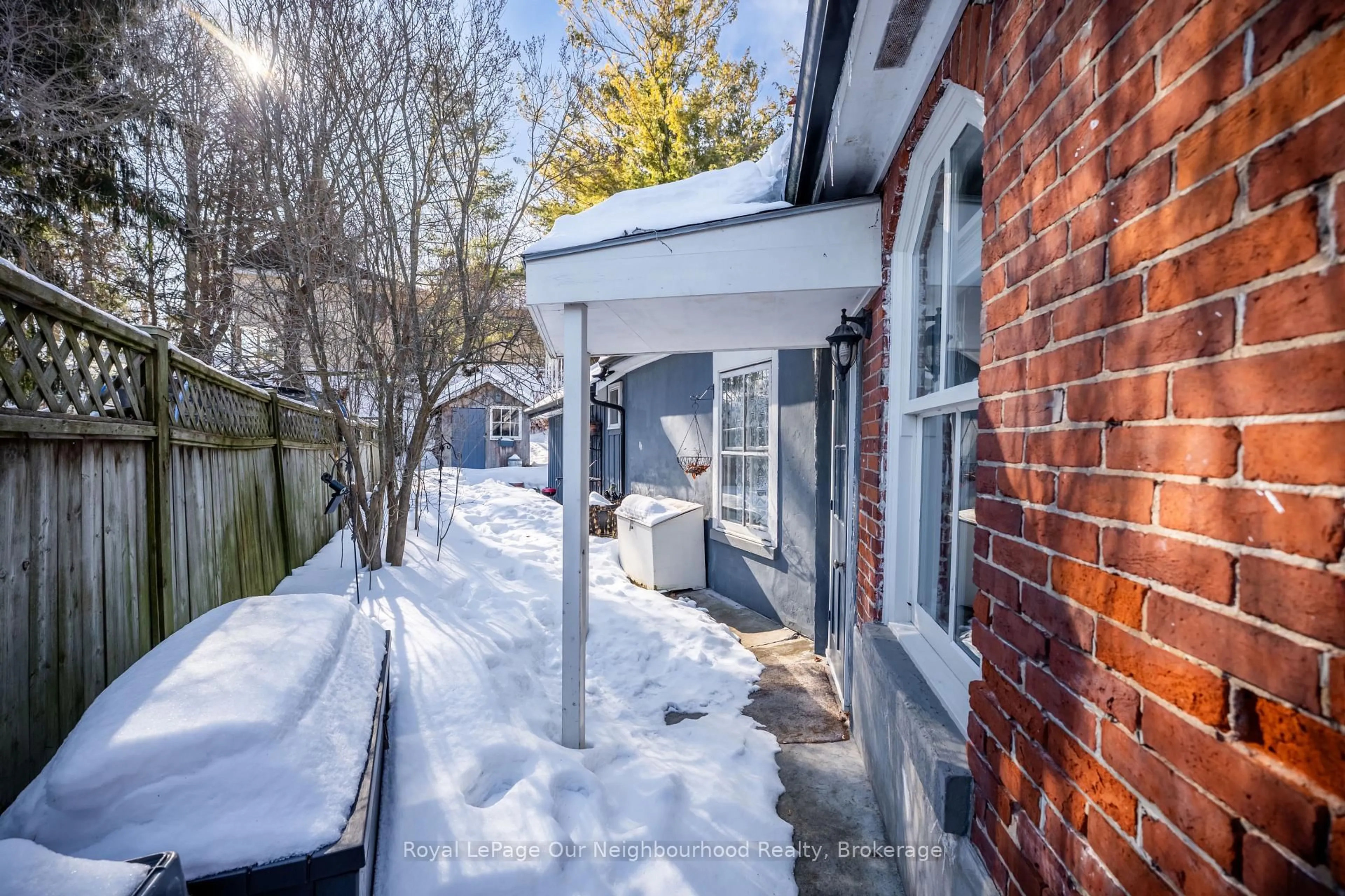 A pic from outside/outdoor area/front of a property/back of a property/a pic from drone, street for 45 Bruton St, Port Hope Ontario L1A 1V1