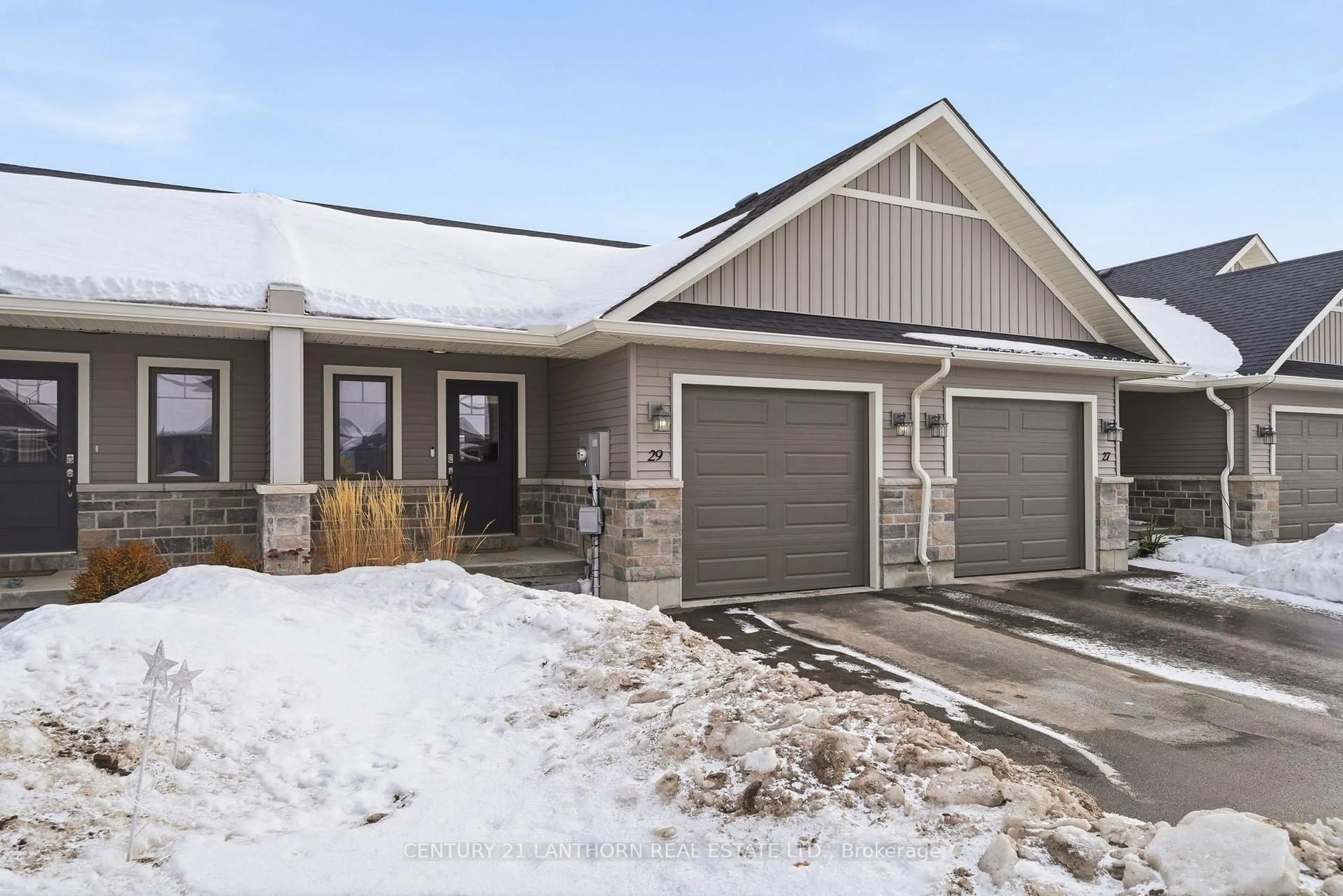 Home with brick exterior material, street for 29 Sandhu Cres, Belleville Ontario K8P 0G7