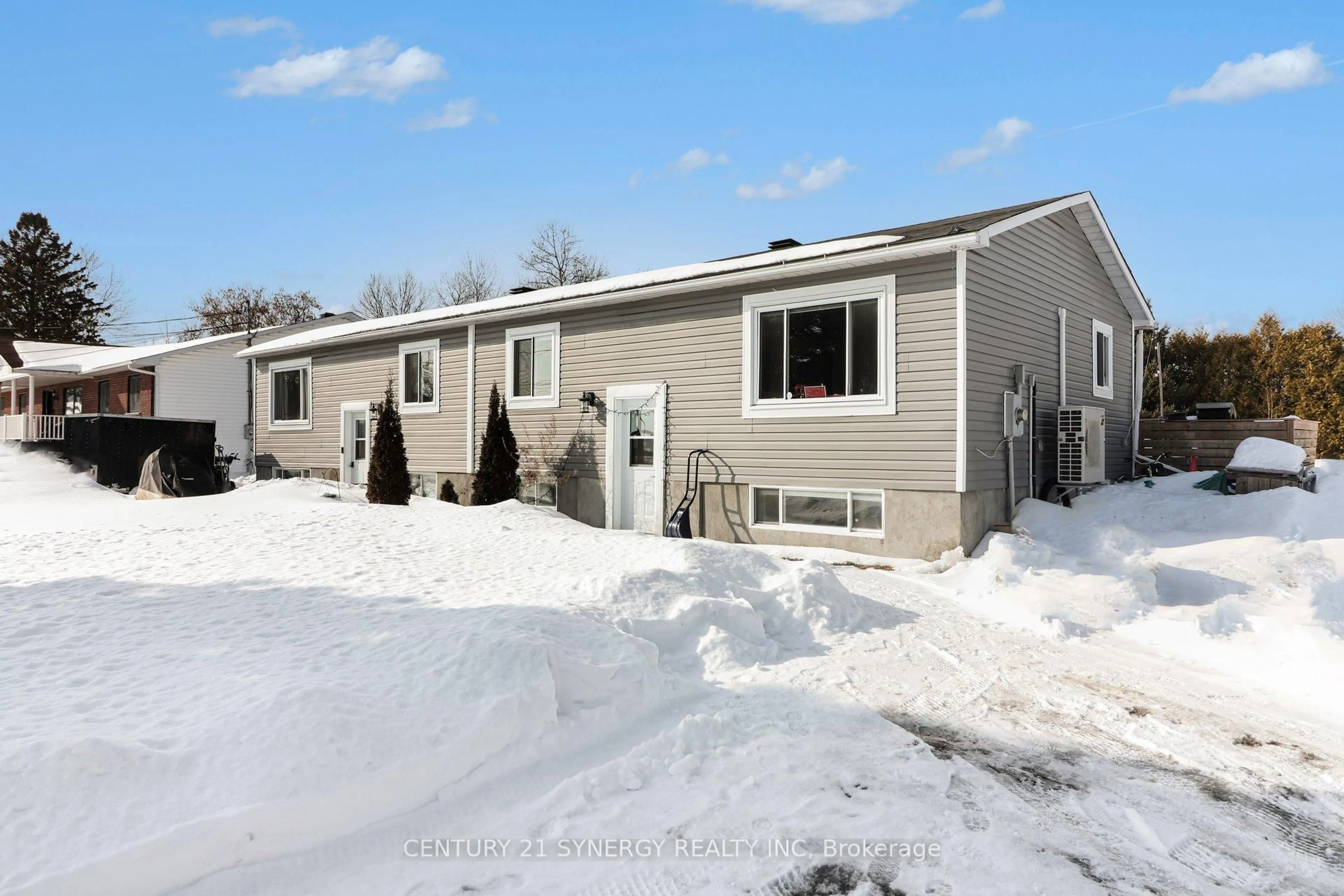 Home with vinyl exterior material, street for 1965/1967 Devine Rd, Vars Ontario K0A 3H0