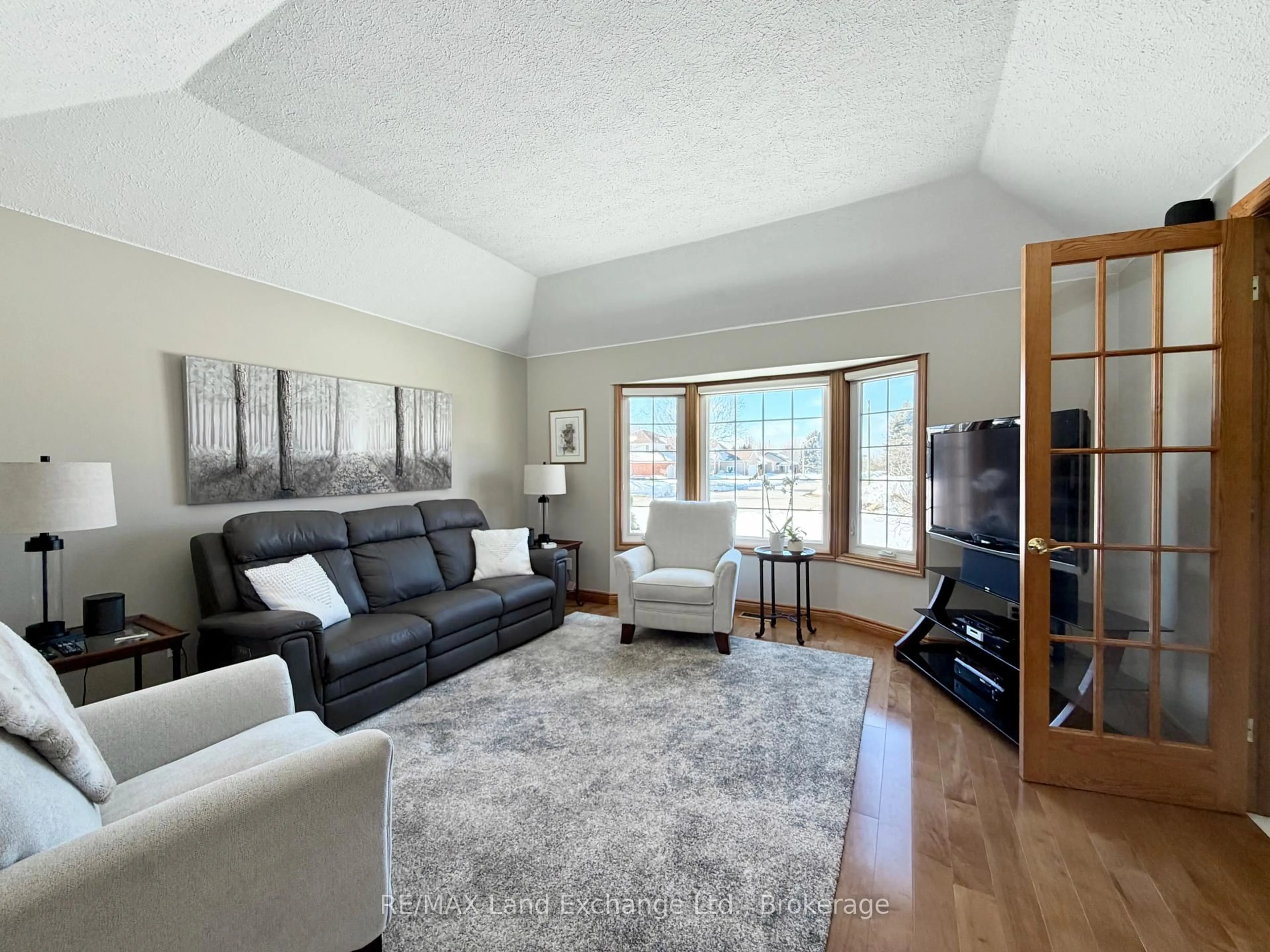 Living room with furniture, unknown for 375 Stafford St, Saugeen Shores Ontario N0H 2C1