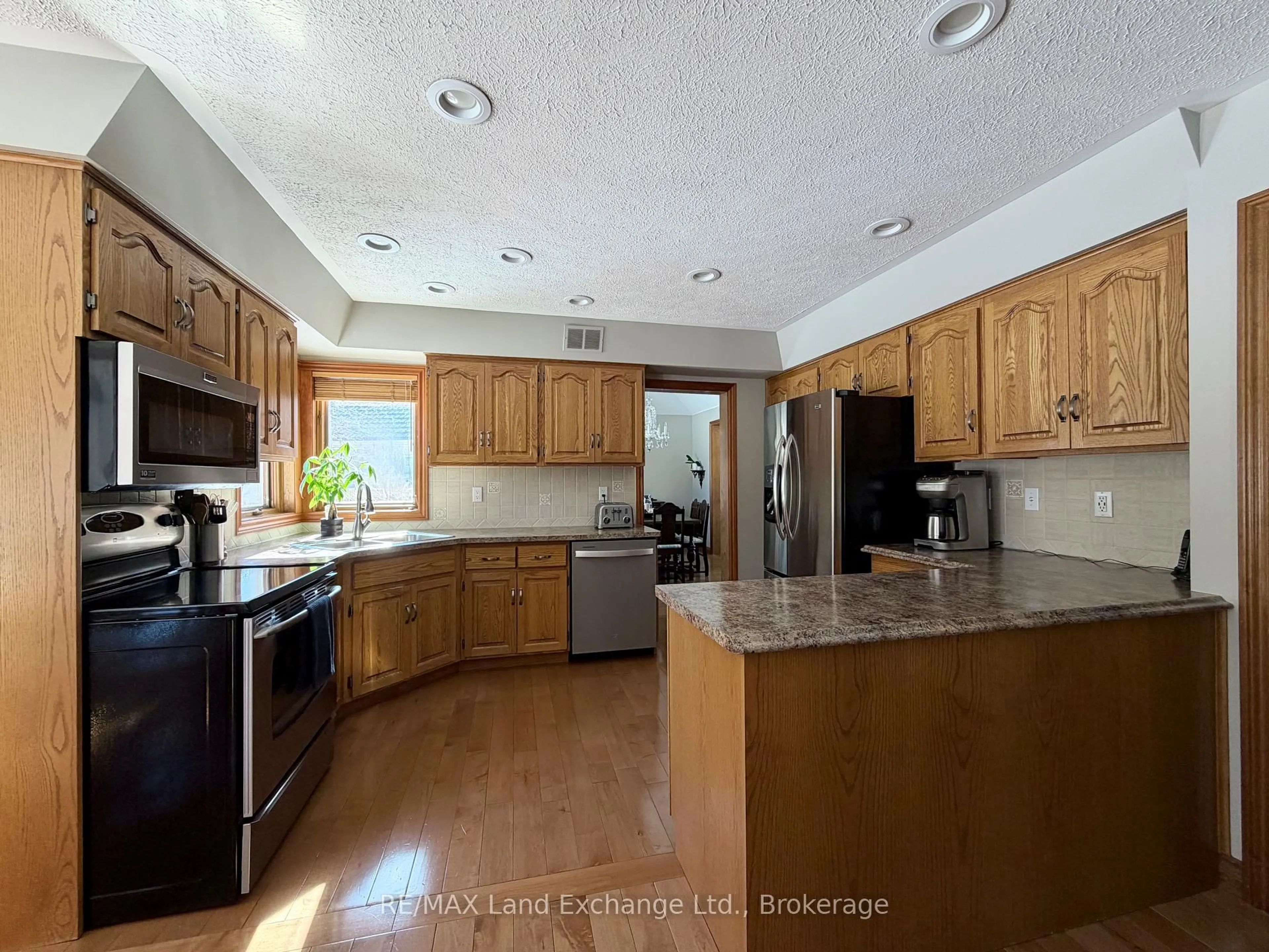 Open concept kitchen, unknown for 375 Stafford St, Saugeen Shores Ontario N0H 2C1