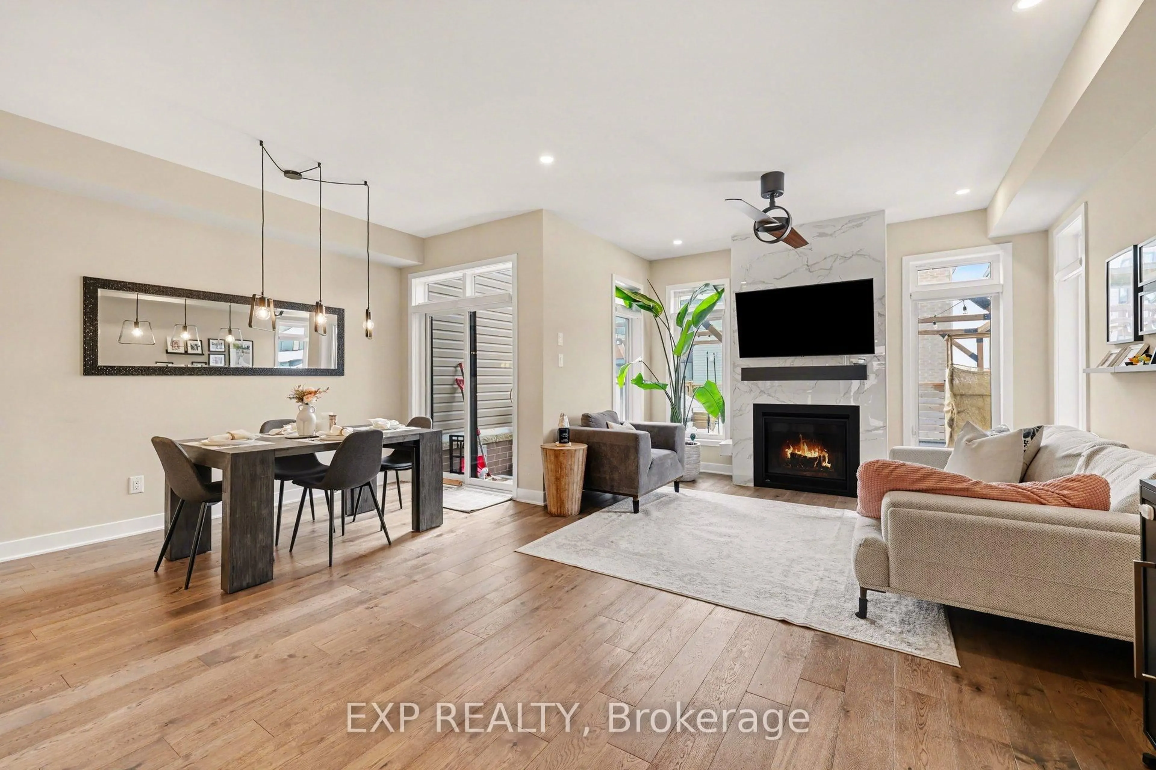 Unknown for 567 Rathburn Lane, Ottawa Ontario K1T 0T3