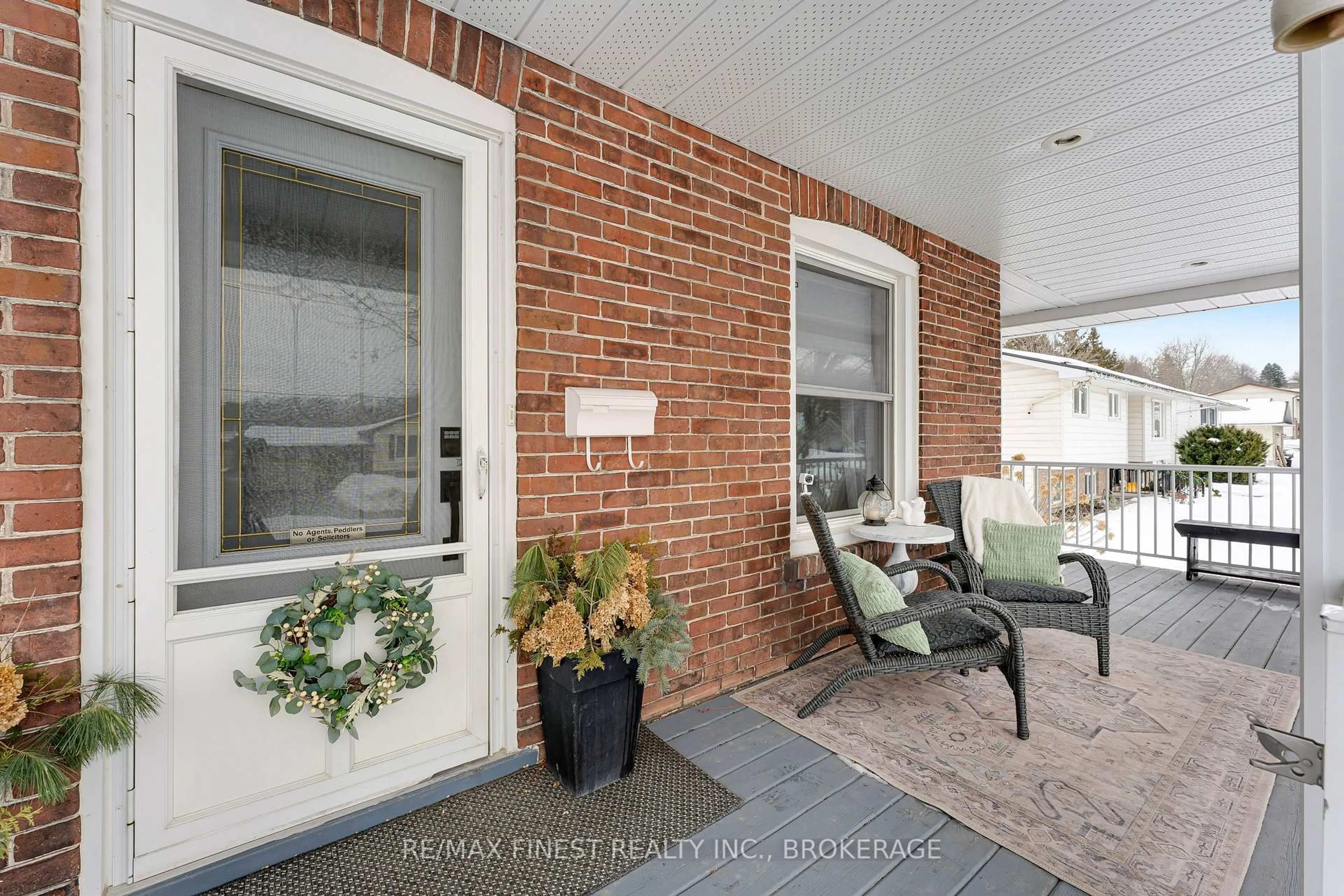 Patio, street for 34 Alfred St, Greater Napanee Ontario K7R 3J1