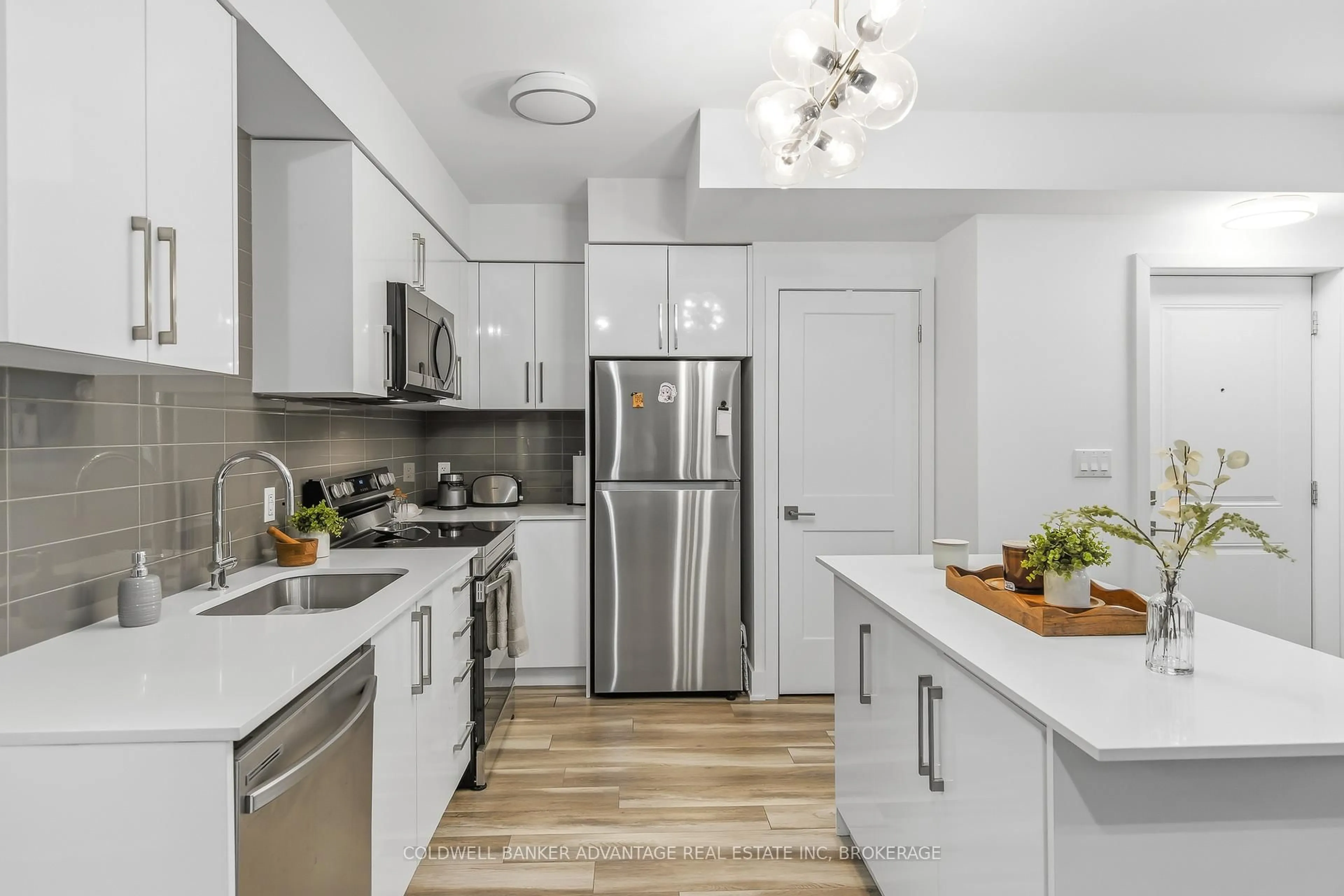 Unknown for 6065 McLeod Rd #103, Niagara Falls Ontario L2G 0Z7