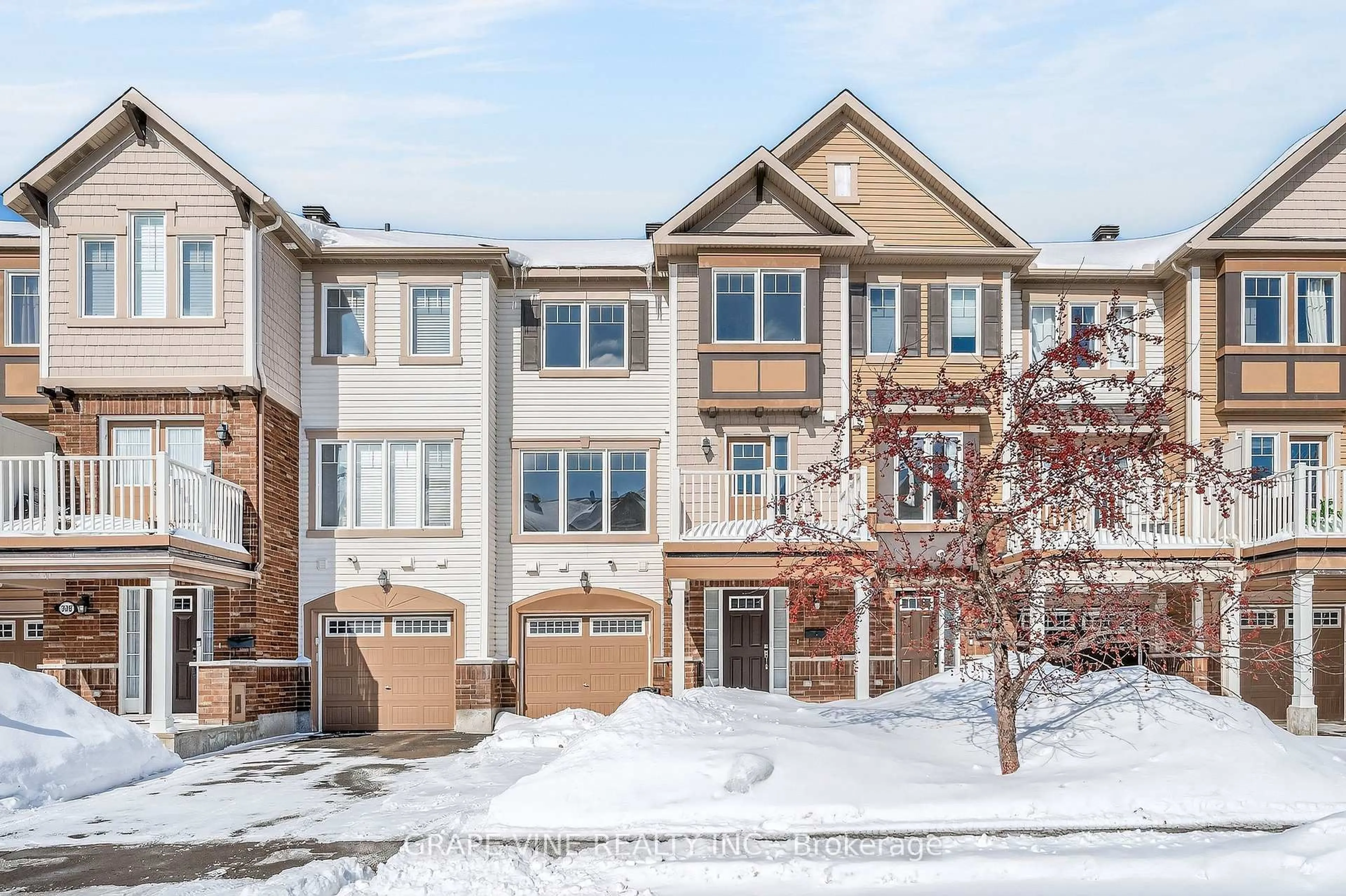Unknown for 330 Sweet Grass Circ, Ottawa Ontario K2J 5W9