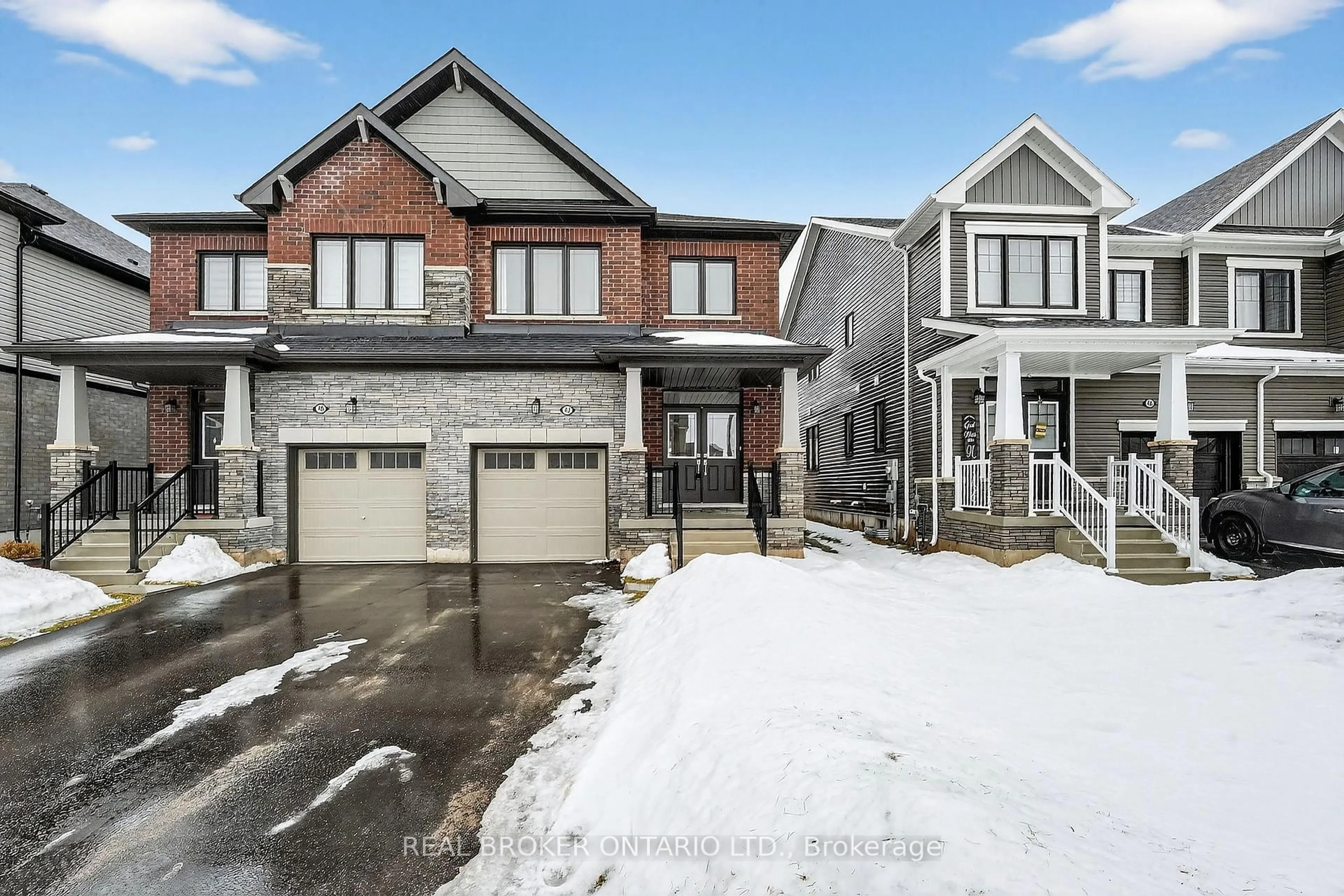 Home with brick exterior material, street for 42 Sunflower Cres, Thorold Ontario L3B 0L3