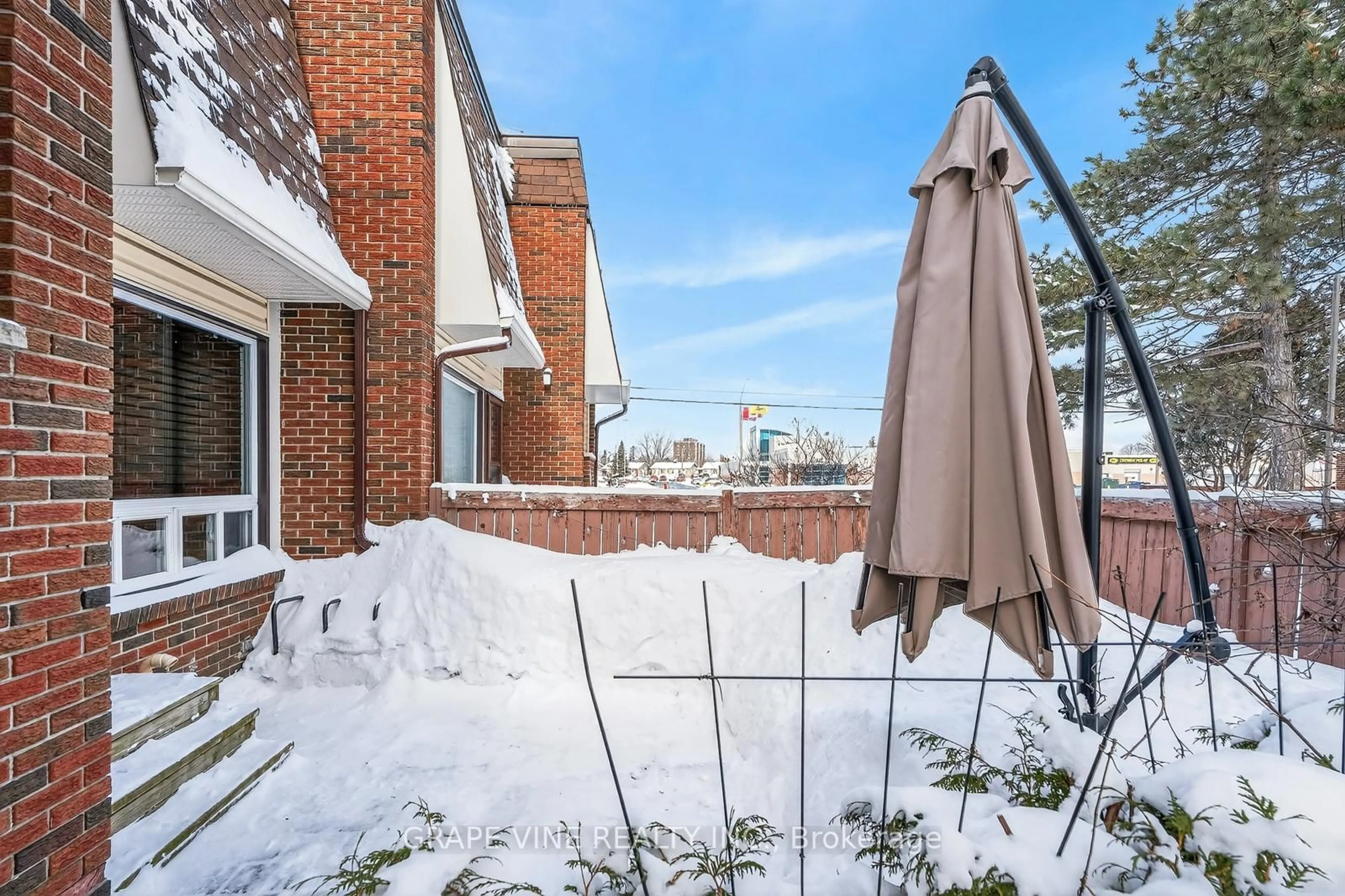 Patio, unknown for 2939 Fairlea Cres #38, Ottawa Ontario K1V 9A5