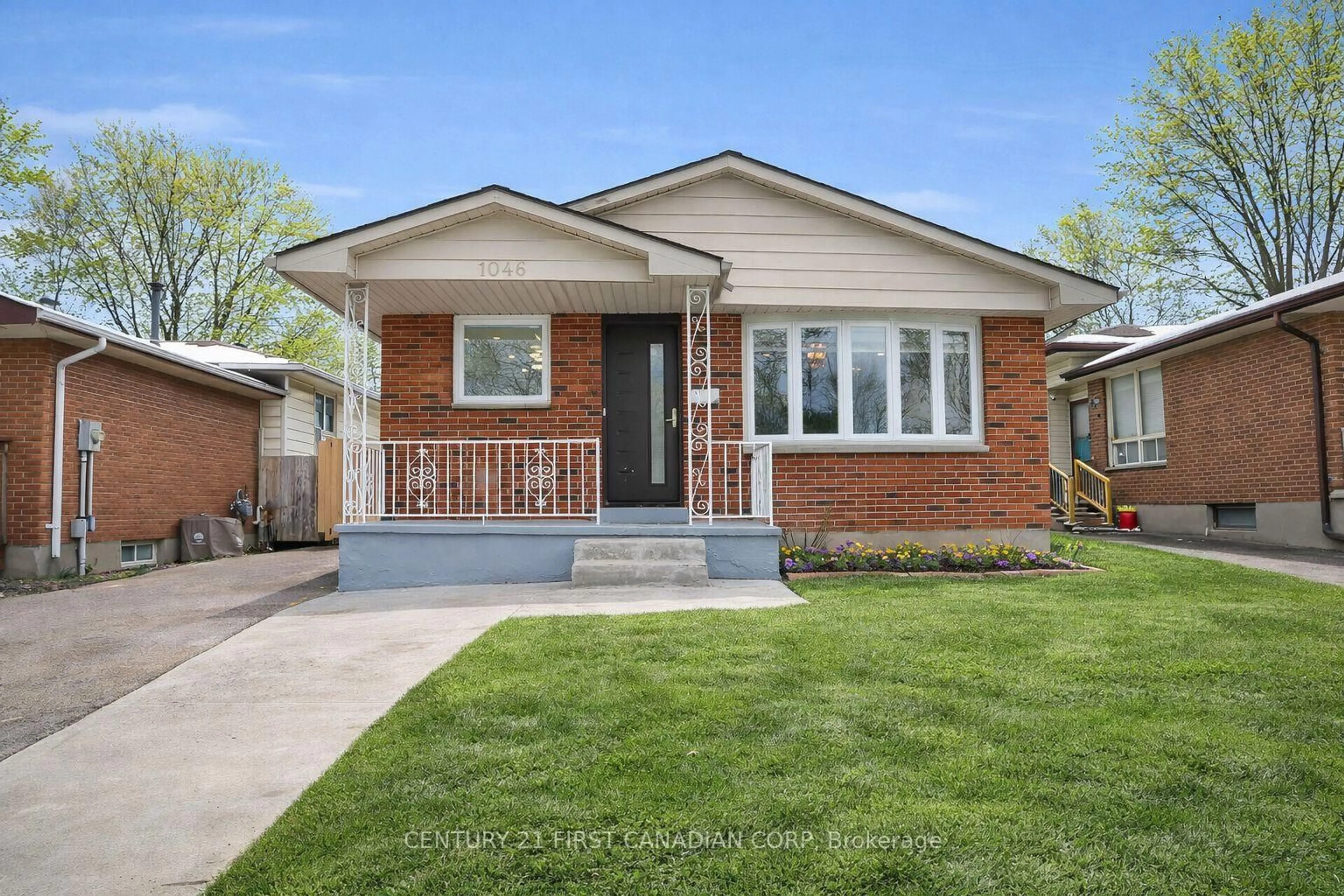Home with brick exterior material, street for 1046 Jalna Blvd, London South Ontario N6E 2M1