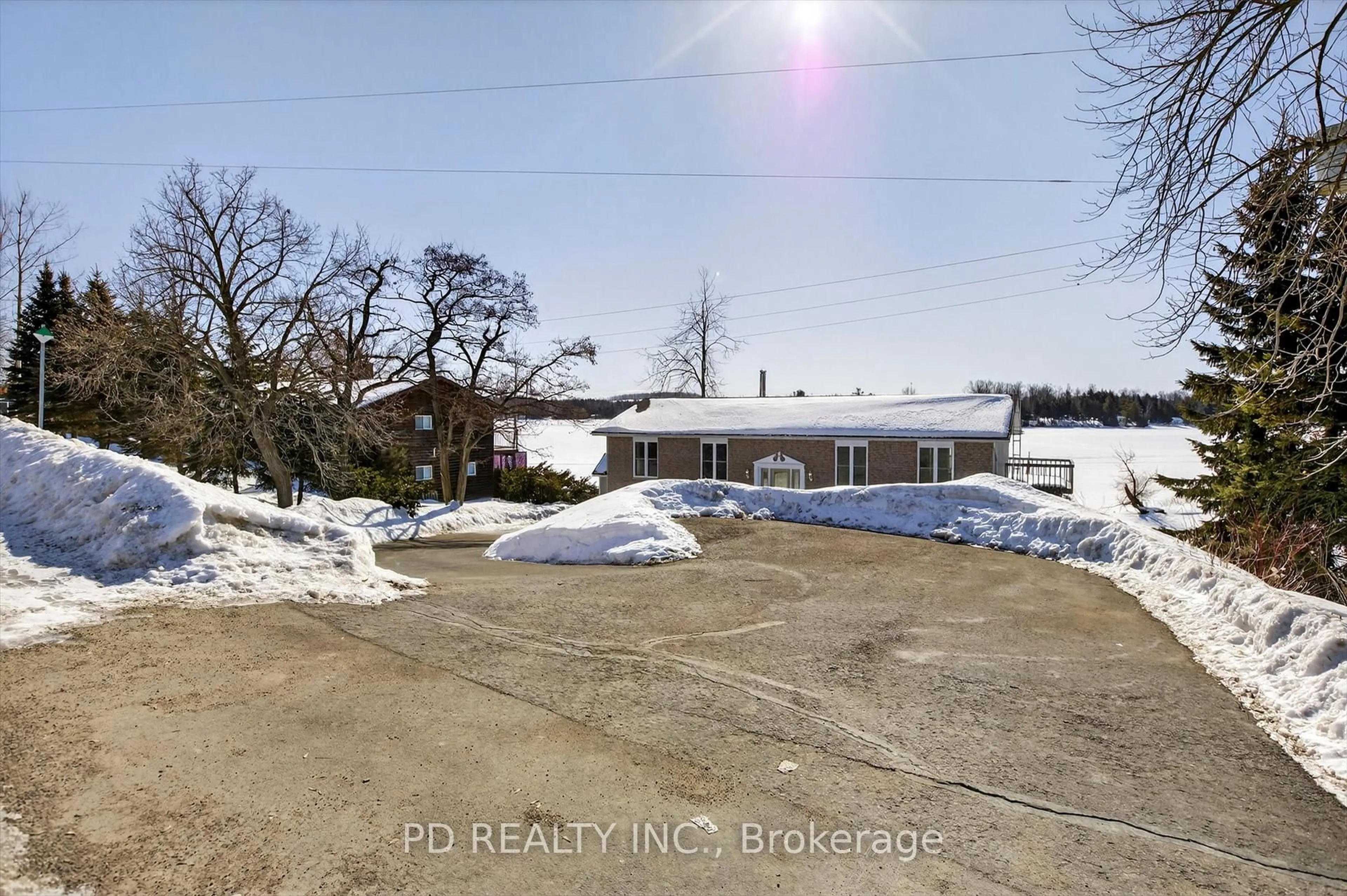 A pic from outside/outdoor area/front of a property/back of a property/a pic from drone, unknown for 114 Clearview Dr, Kawartha Lakes Ontario K0L 2W0