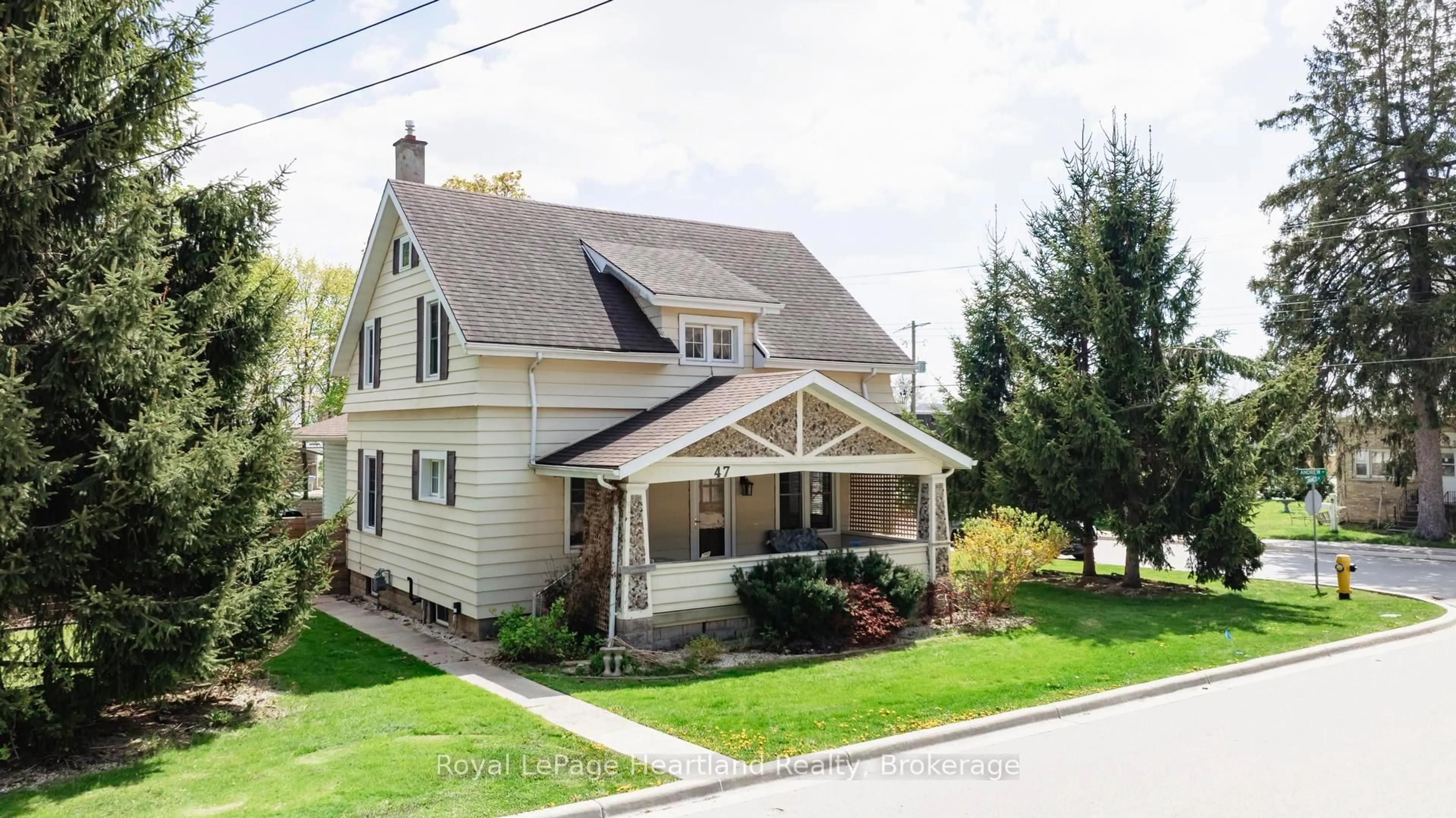 Home with vinyl exterior material, street for 47 James St, South Huron Ontario N0M 1S1