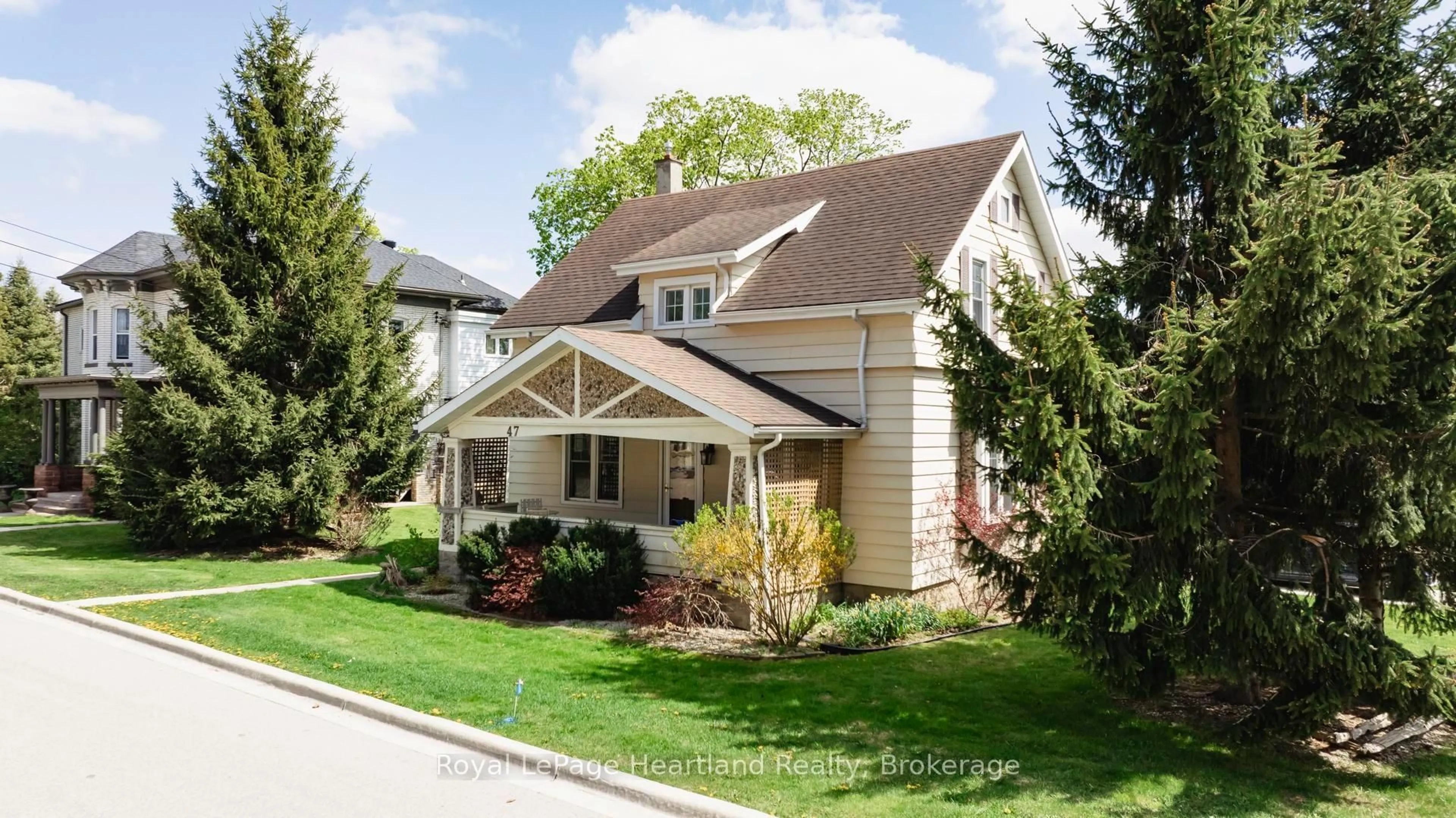 Home with vinyl exterior material, street for 47 James St, South Huron Ontario N0M 1S1