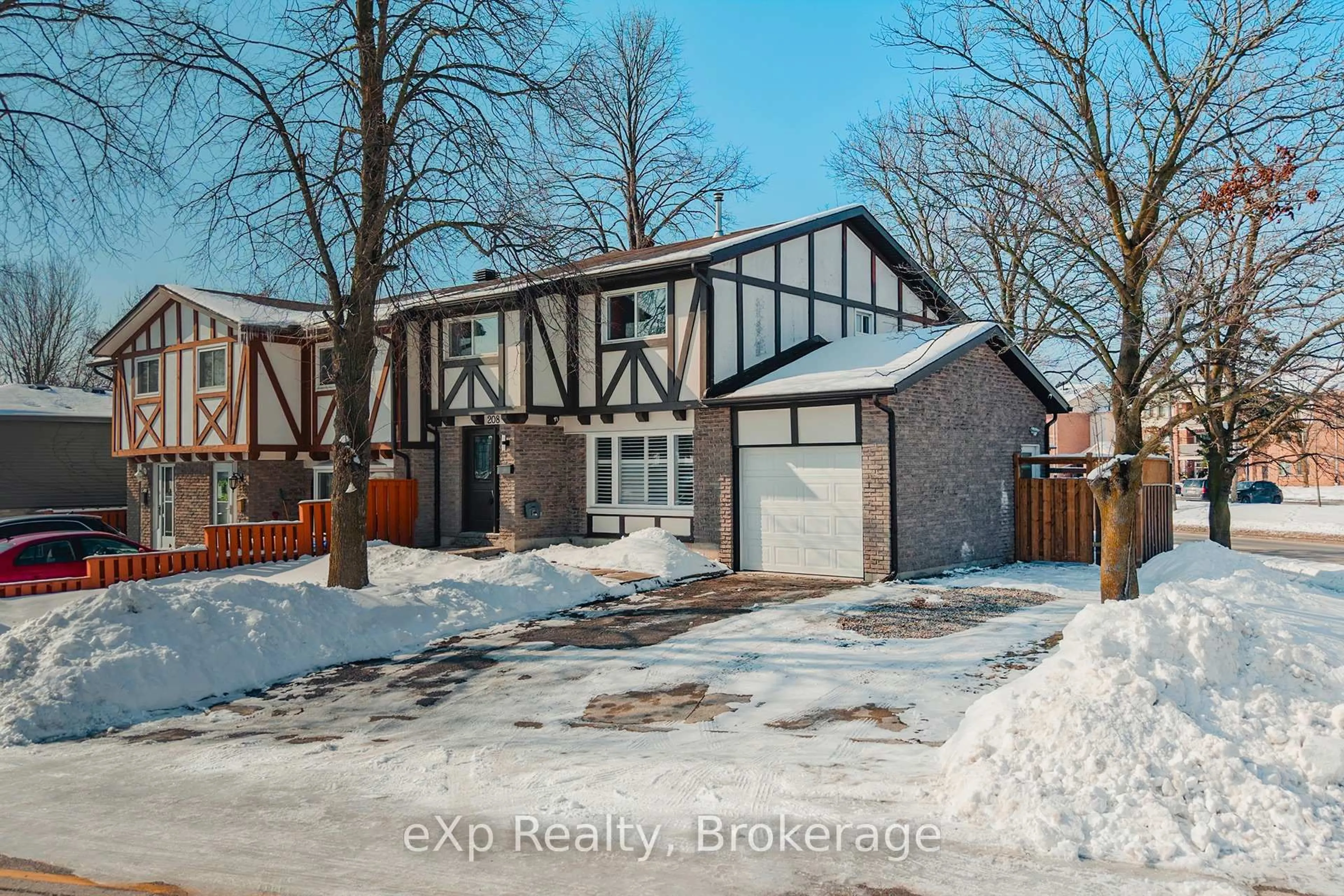 Home with brick exterior material, street for 208 Linden Dr, Cambridge Ontario N3H 4Y2