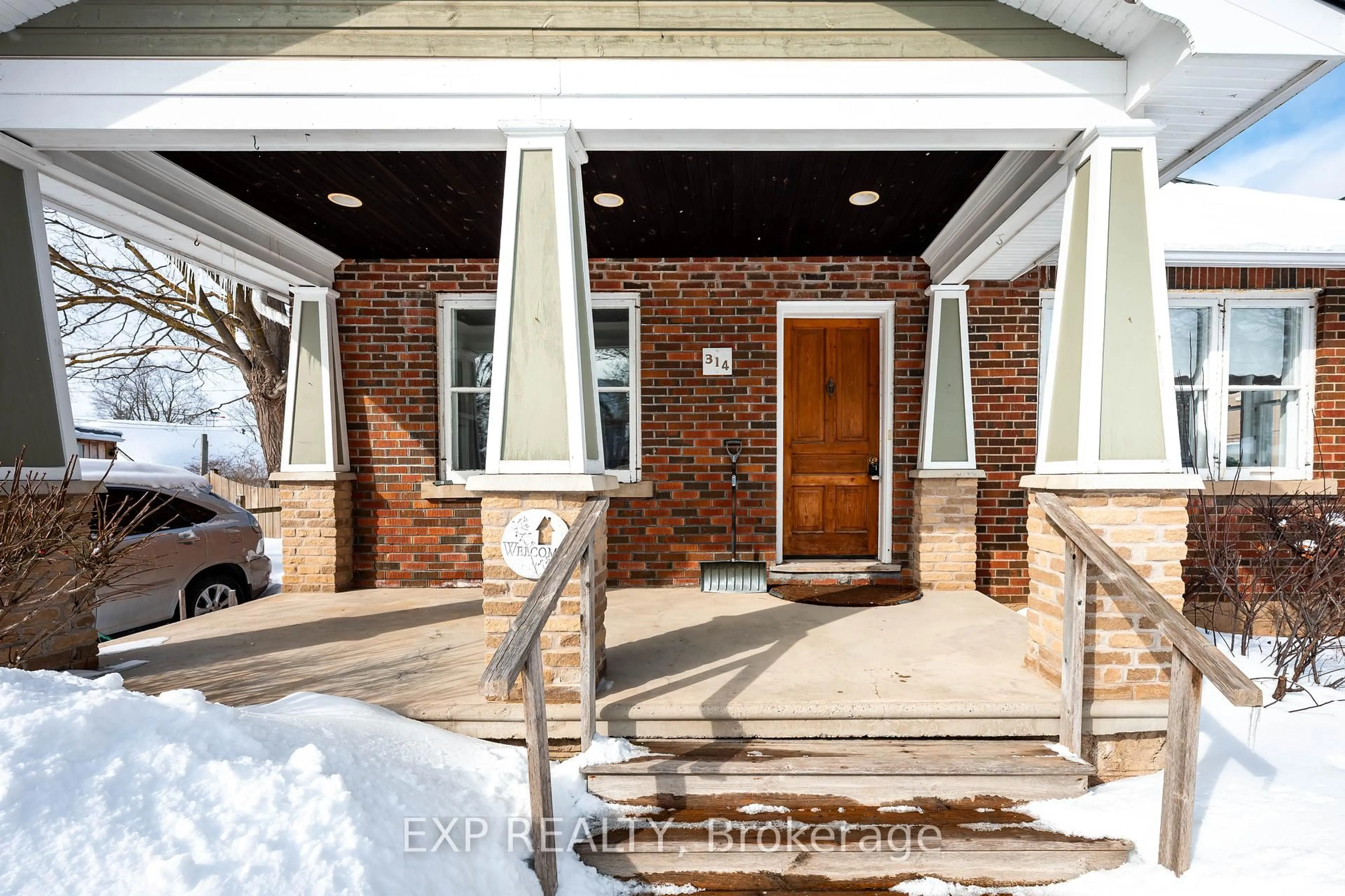 Home with brick exterior material, street for 314 Main St, Shelburne Ontario L9V 2Y9