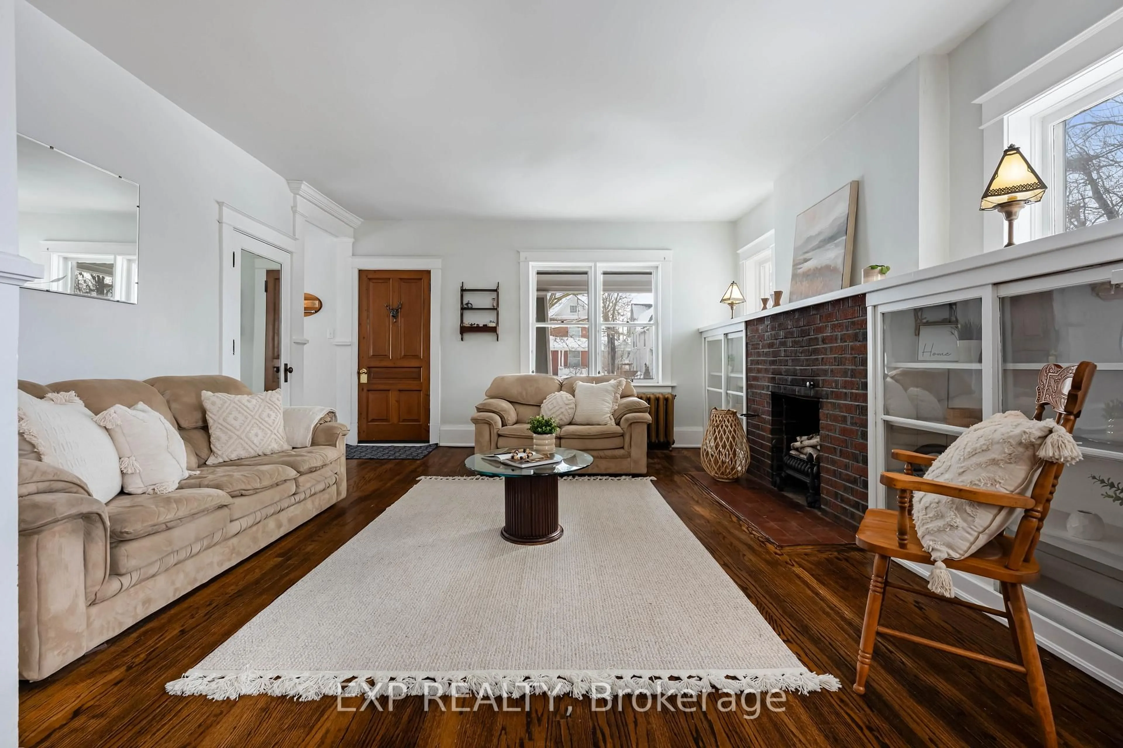 Living room with furniture, unknown for 314 Main St, Shelburne Ontario L9V 2Y9