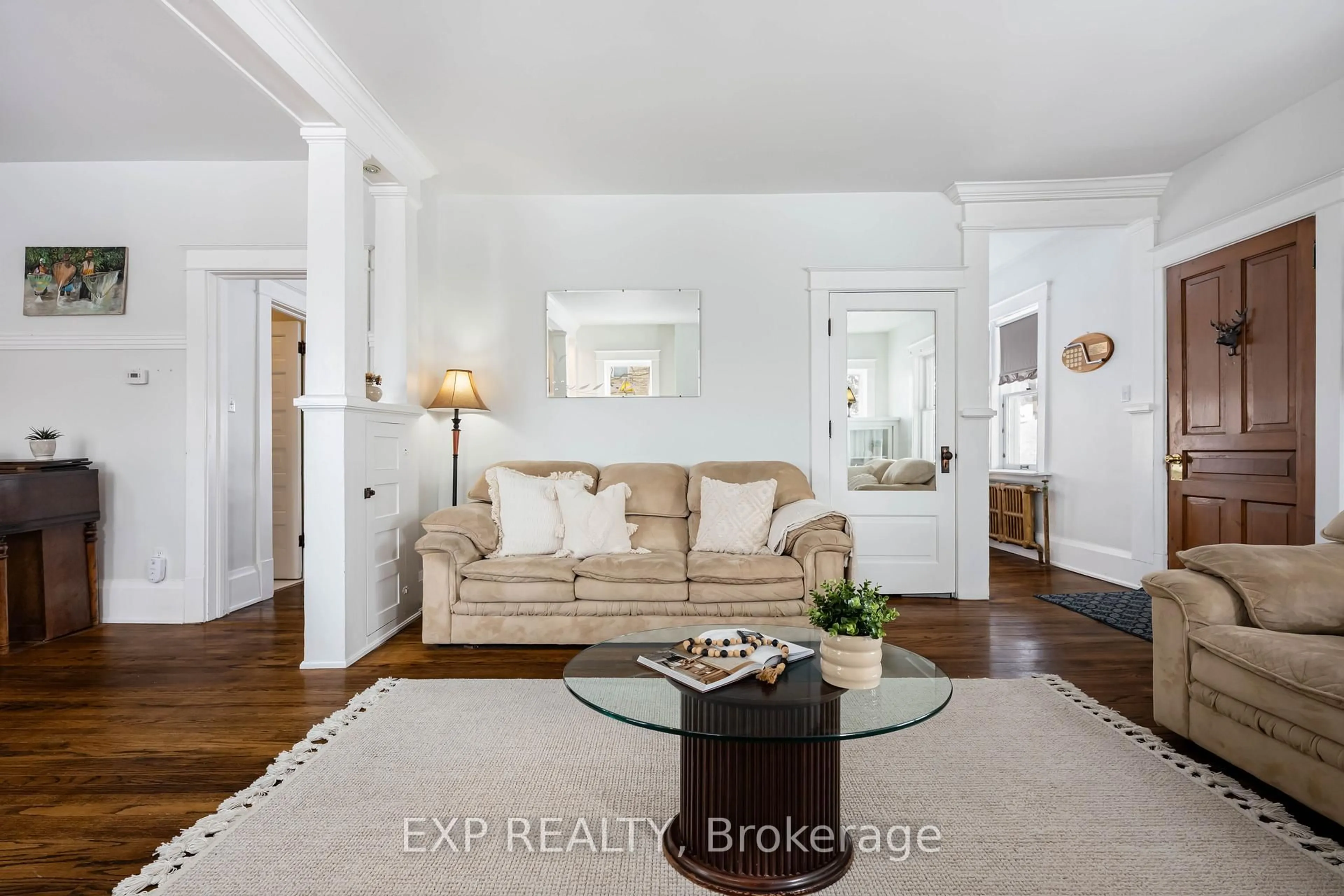 Living room with furniture, unknown for 314 Main St, Shelburne Ontario L9V 2Y9