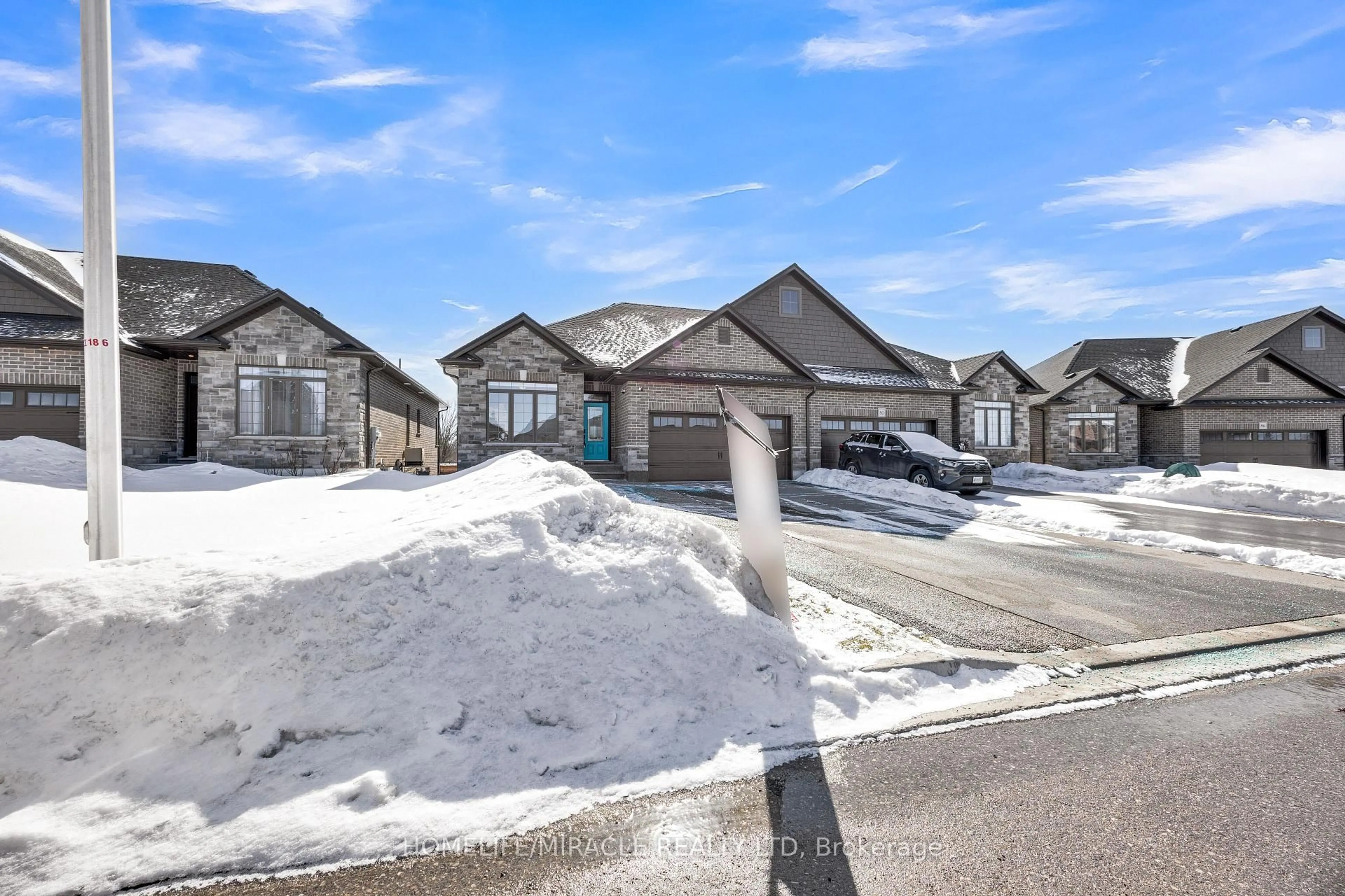 A pic from outside/outdoor area/front of a property/back of a property/a pic from drone, street for 78 Matheson Cres, East Zorra-Tavistock Ontario N0J 1M0