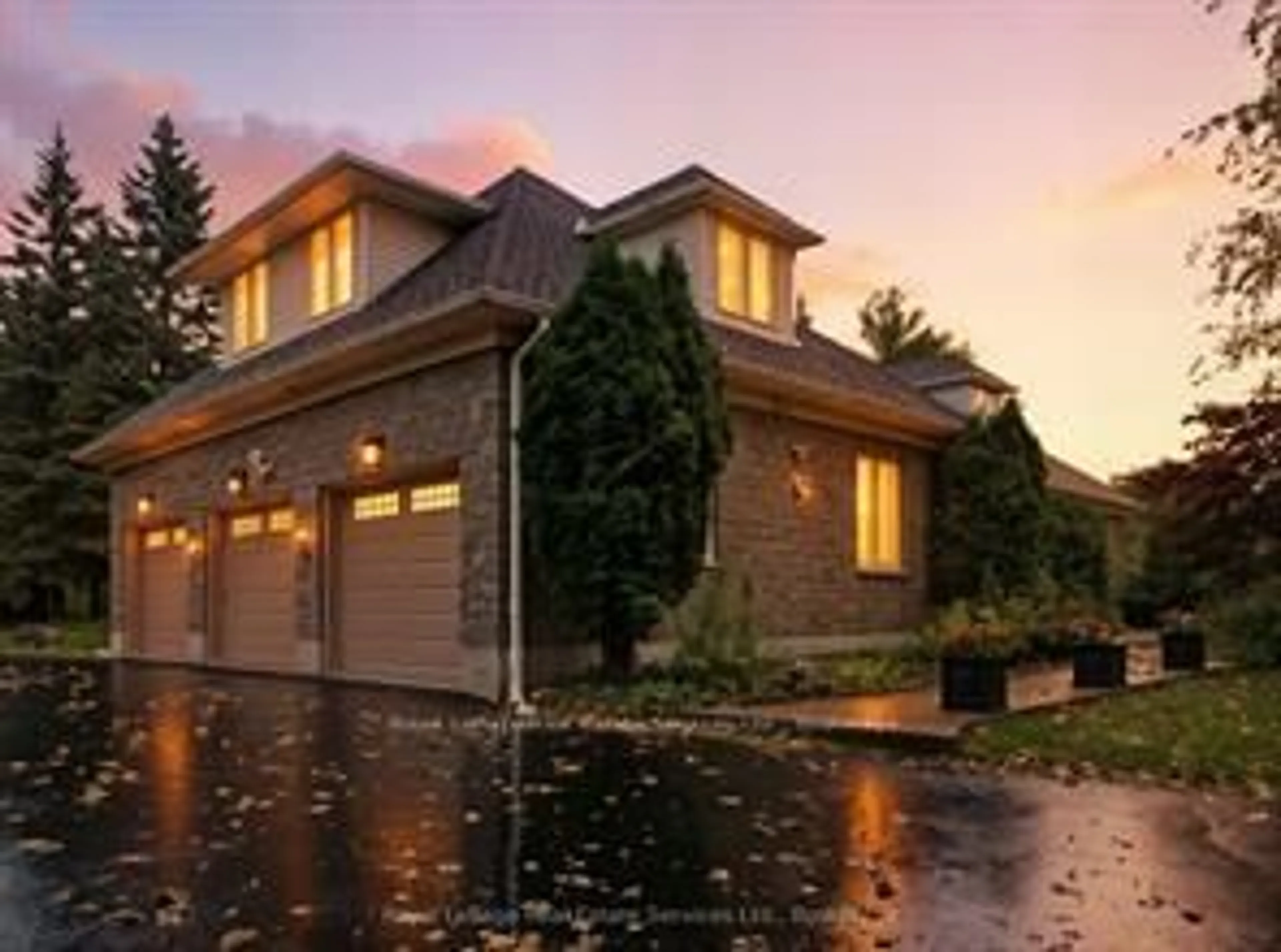 Home with brick exterior material, street for 47 Fox Run Dr, Puslinch Ontario N0B 2J0