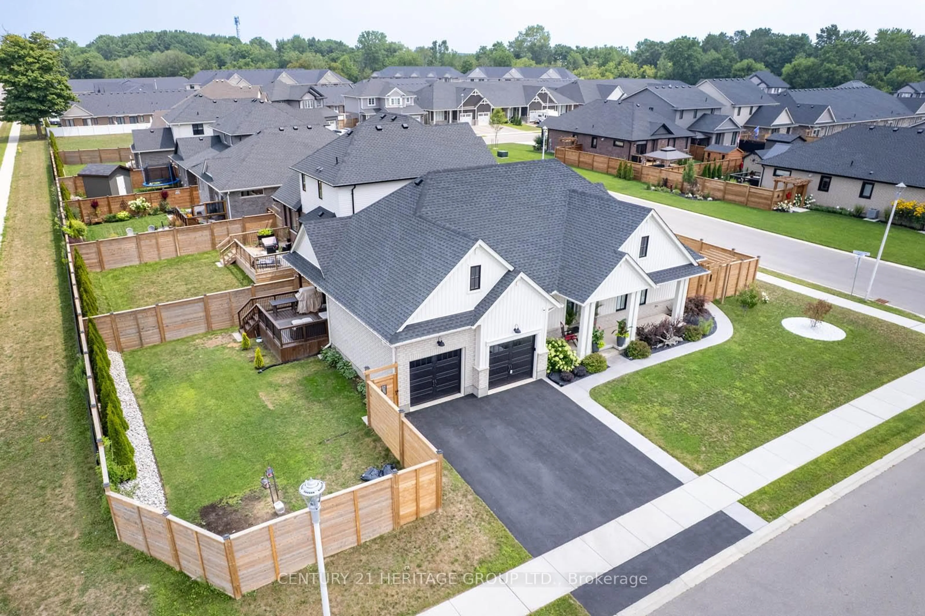 A pic from outside/outdoor area/front of a property/back of a property/a pic from drone, street for 3 Coulthard St, Tillsonburg Ontario N4G 0J3