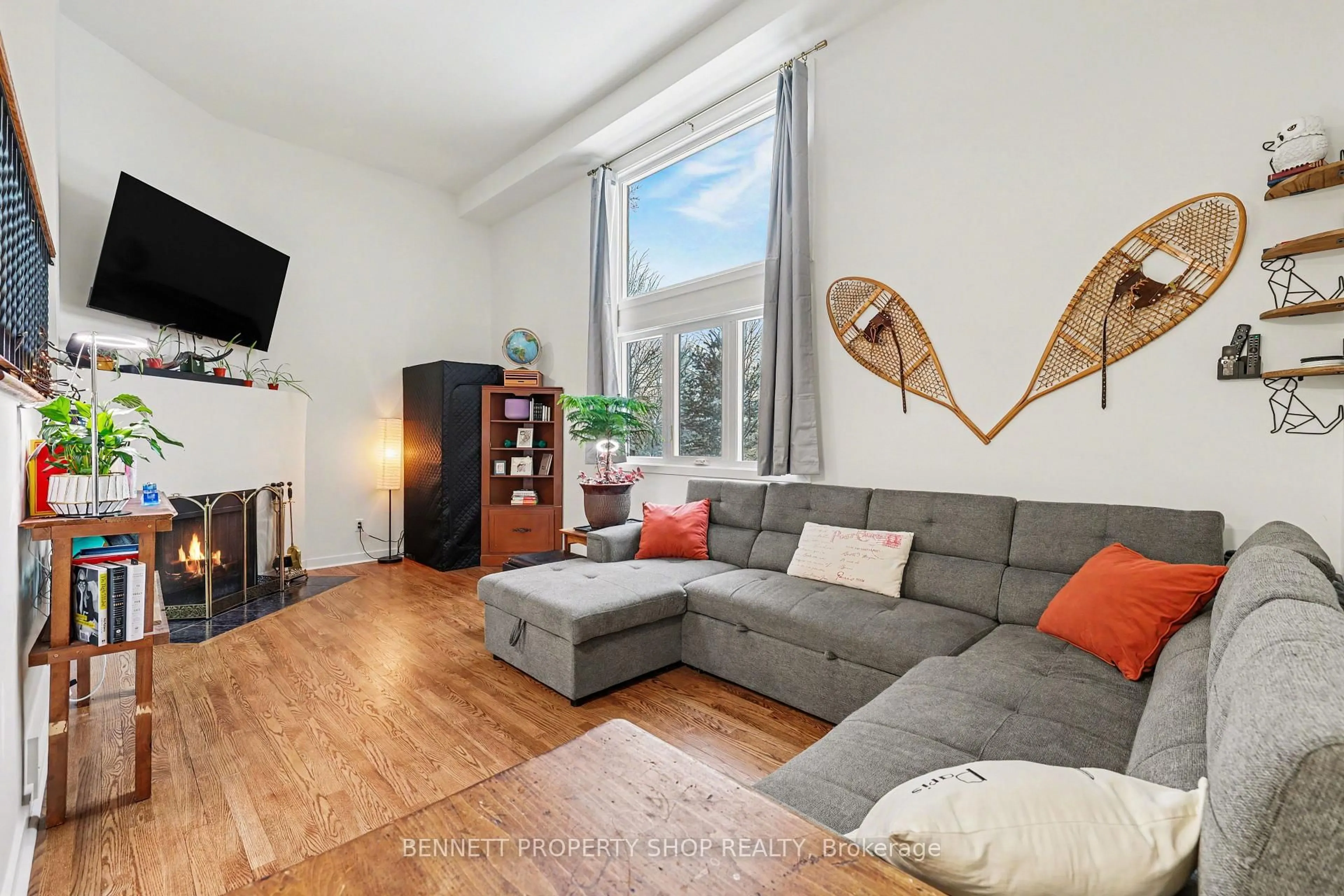 Living room with furniture, unknown for 3205 Uplands Dr #18, Ottawa Ontario K1V 9T3