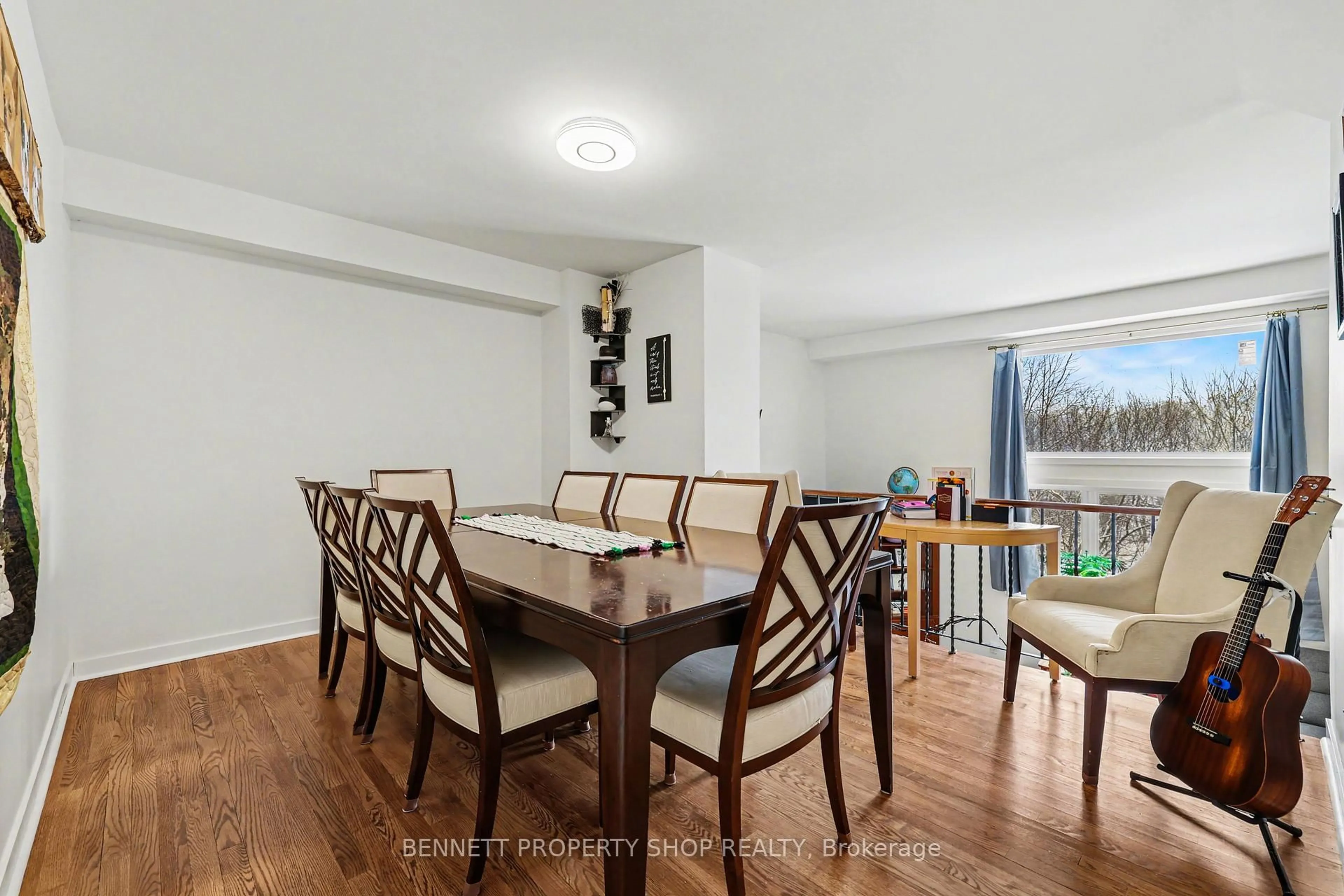 Dining room, wood/laminate floor for 3205 Uplands Dr #18, Ottawa Ontario K1V 9T3