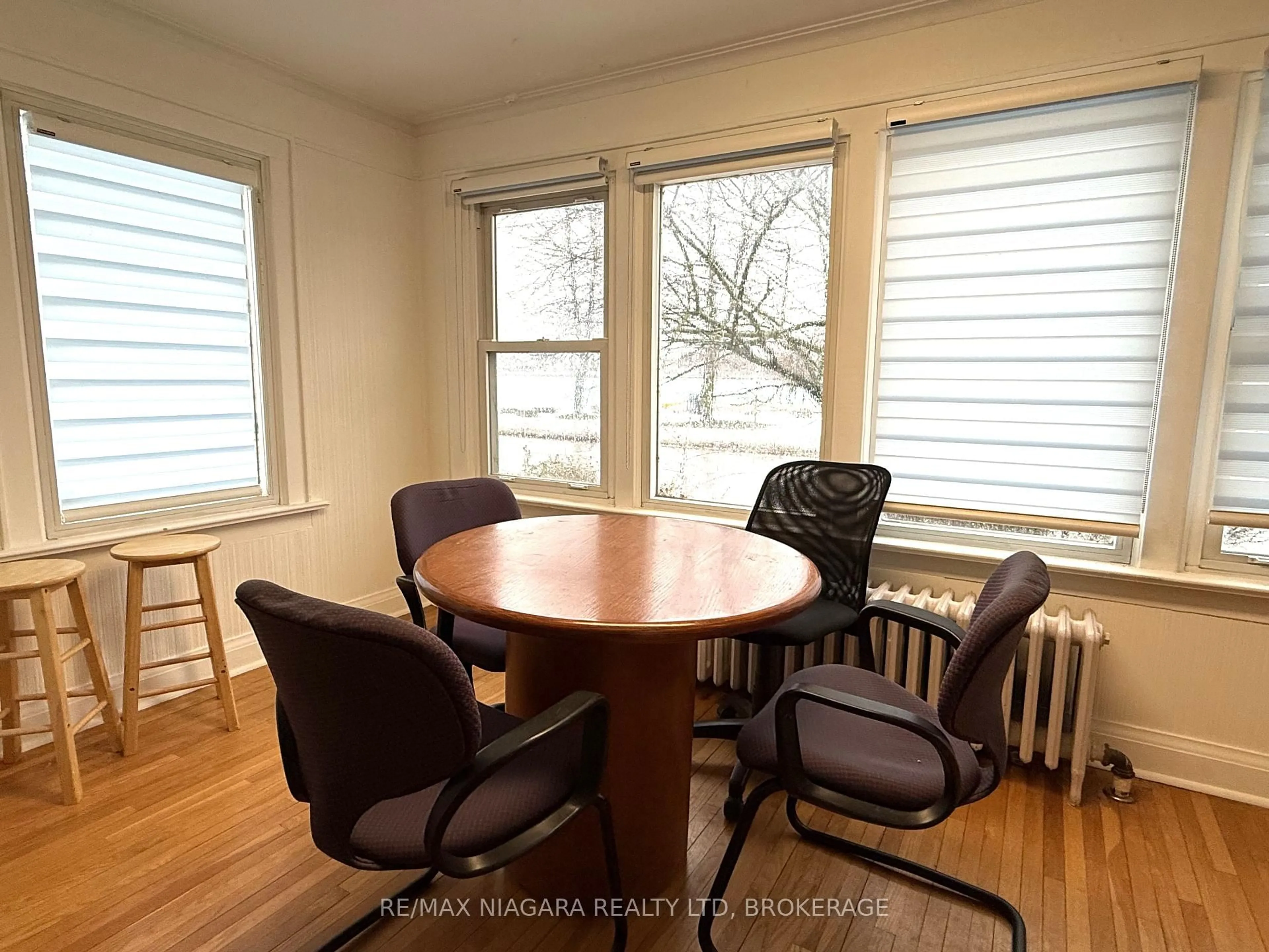 A pic of a room for 177 Niagara Blvd, Fort Erie Ontario L2A 3G7