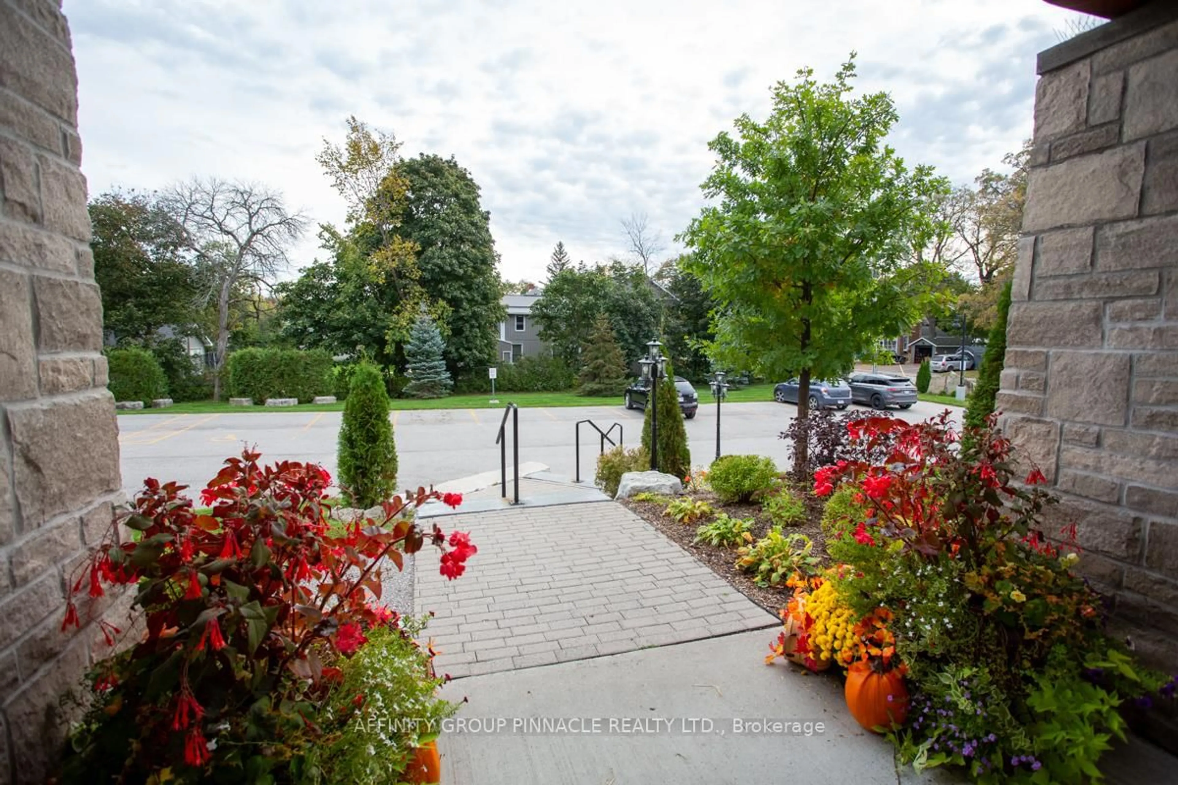 Patio, street for 94 Francis St #103, Kawartha Lakes Ontario K0M 1N0