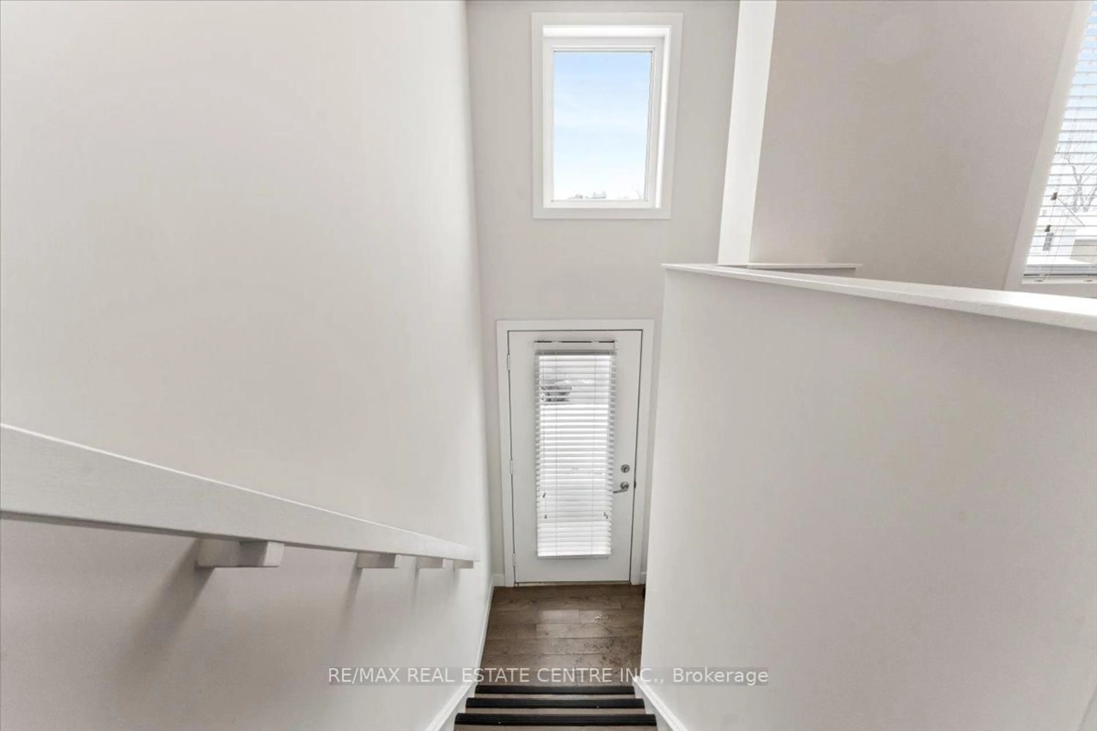 Unknown for 39 Denistoun St, Welland Ontario L3C 0H6