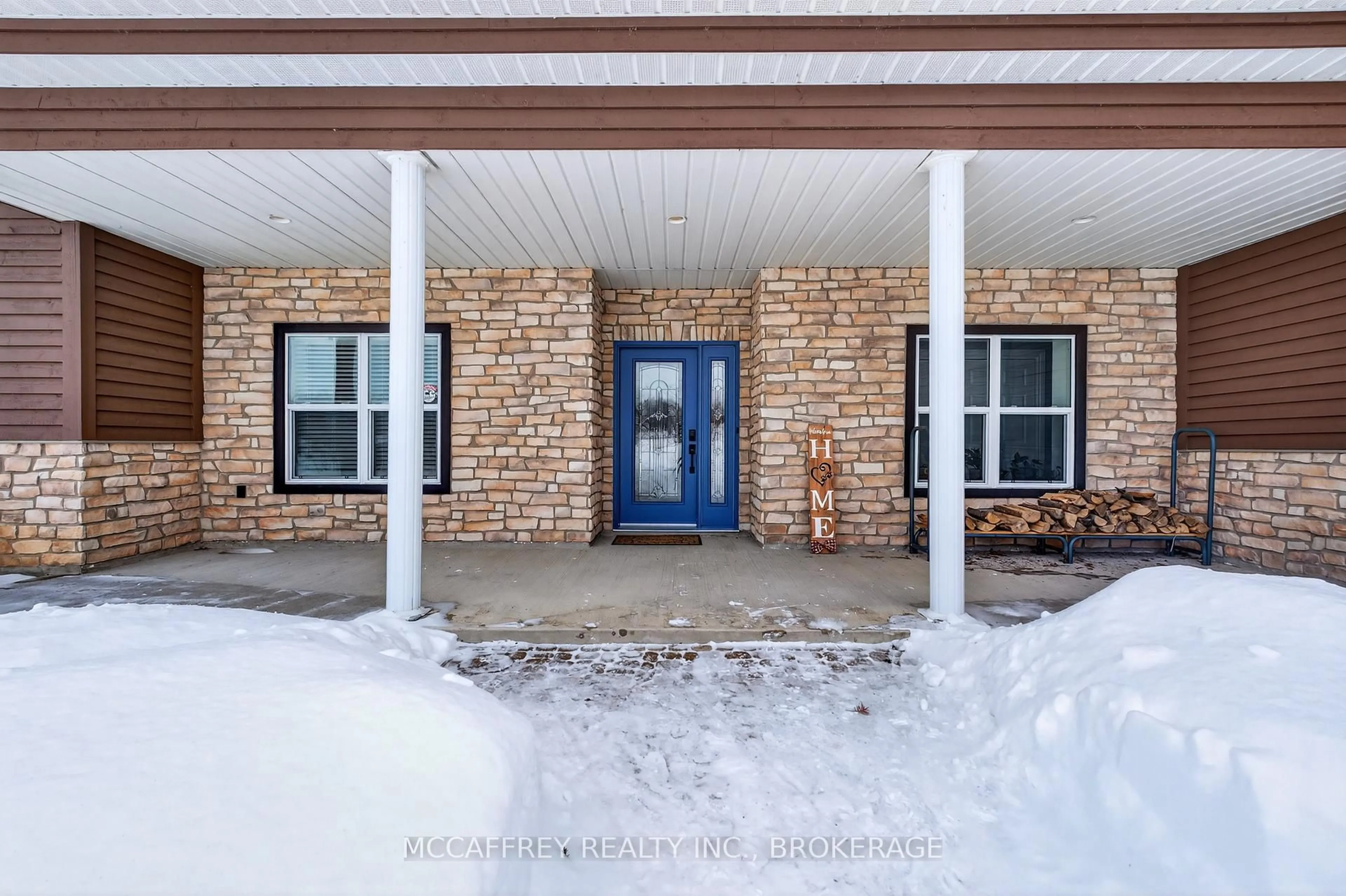 Indoor entryway for 5638 Battersea Rd, Battersea Ontario K0H 1H0
