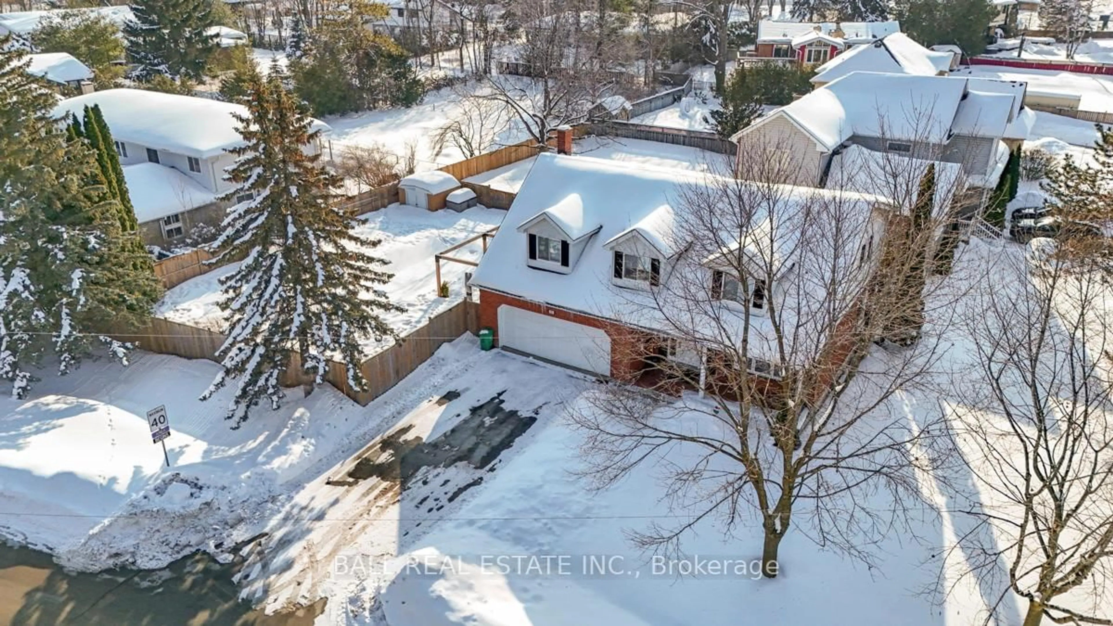 A pic from outside/outdoor area/front of a property/back of a property/a pic from drone, street for 93 Facendi Dr, Peterborough Ontario K9J 6V2