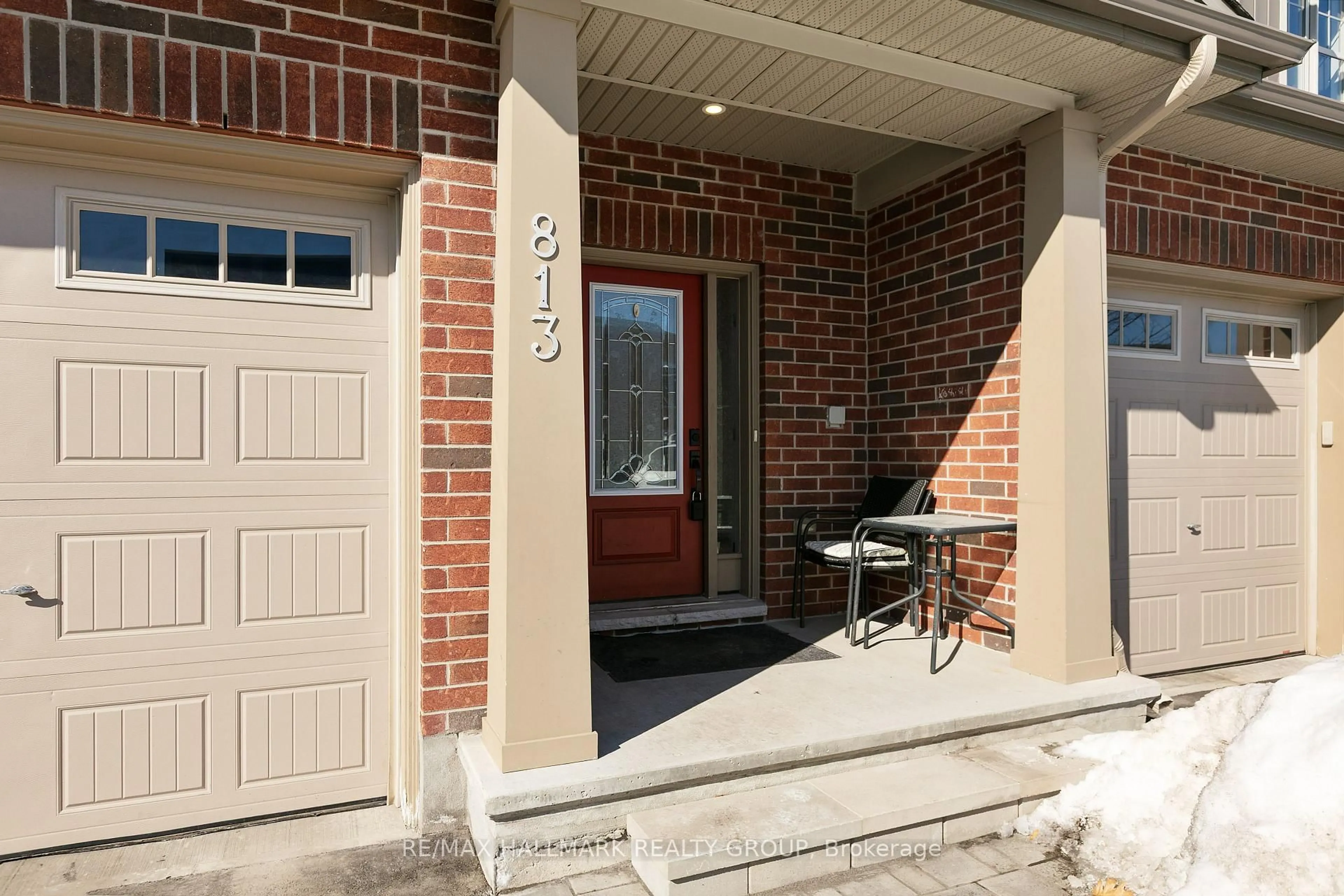 Home with brick exterior material, street for 813 Miikana Rd, Ottawa Ontario K1X 0G5