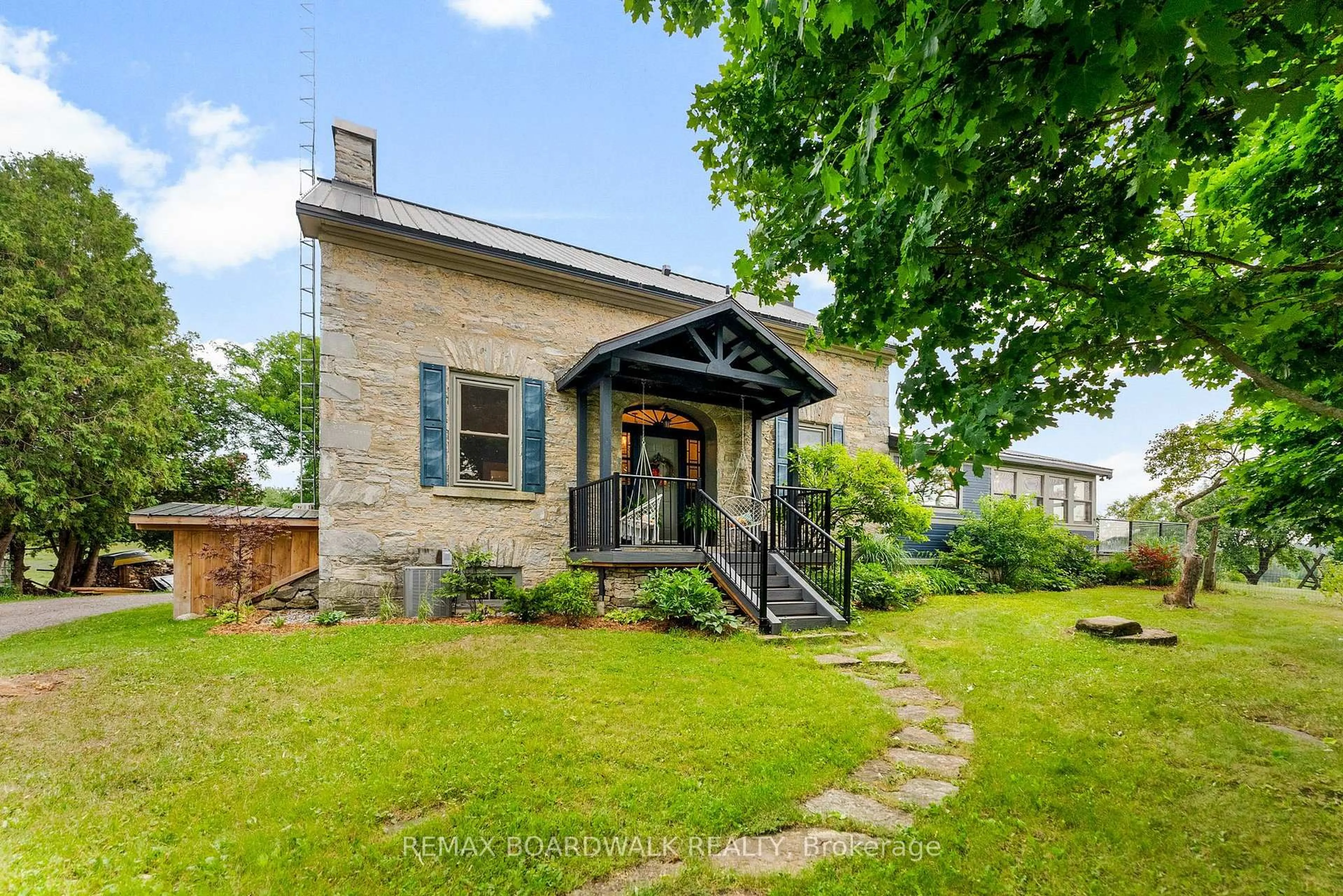 Home with brick exterior material, building for 1415 Sheridan Rapids Rd, Lanark Ontario K0G 1K0